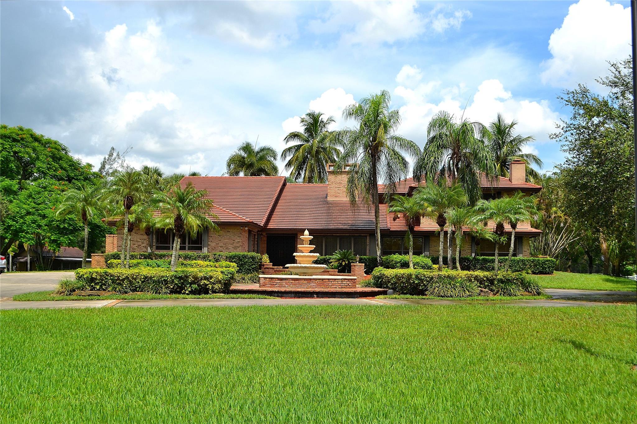 Homes for sale in Southwest Ranches, FL | 6200 Sw 183rd Way, Southwest Ranches, FL 33331 | MLS# F10519114