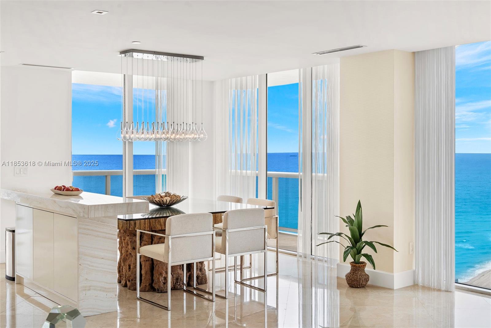 4779 Collins Ave #2403, Miami Beach FL 33140