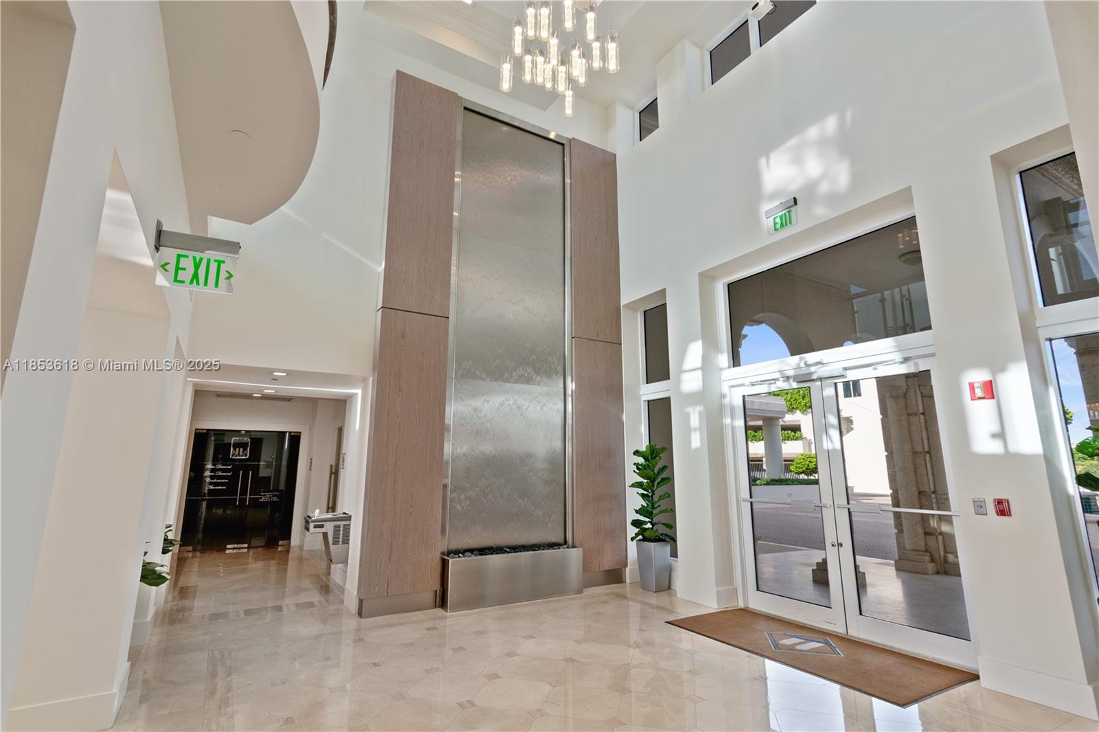 4779 Collins Ave #2403, Miami Beach FL 33140