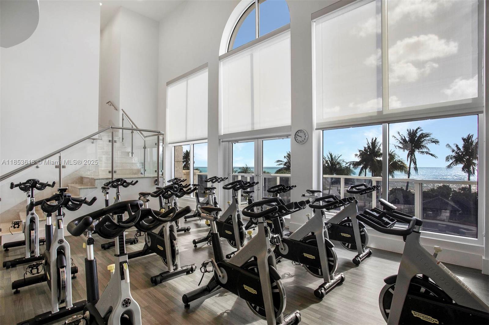 4779 Collins Ave #2403, Miami Beach FL 33140