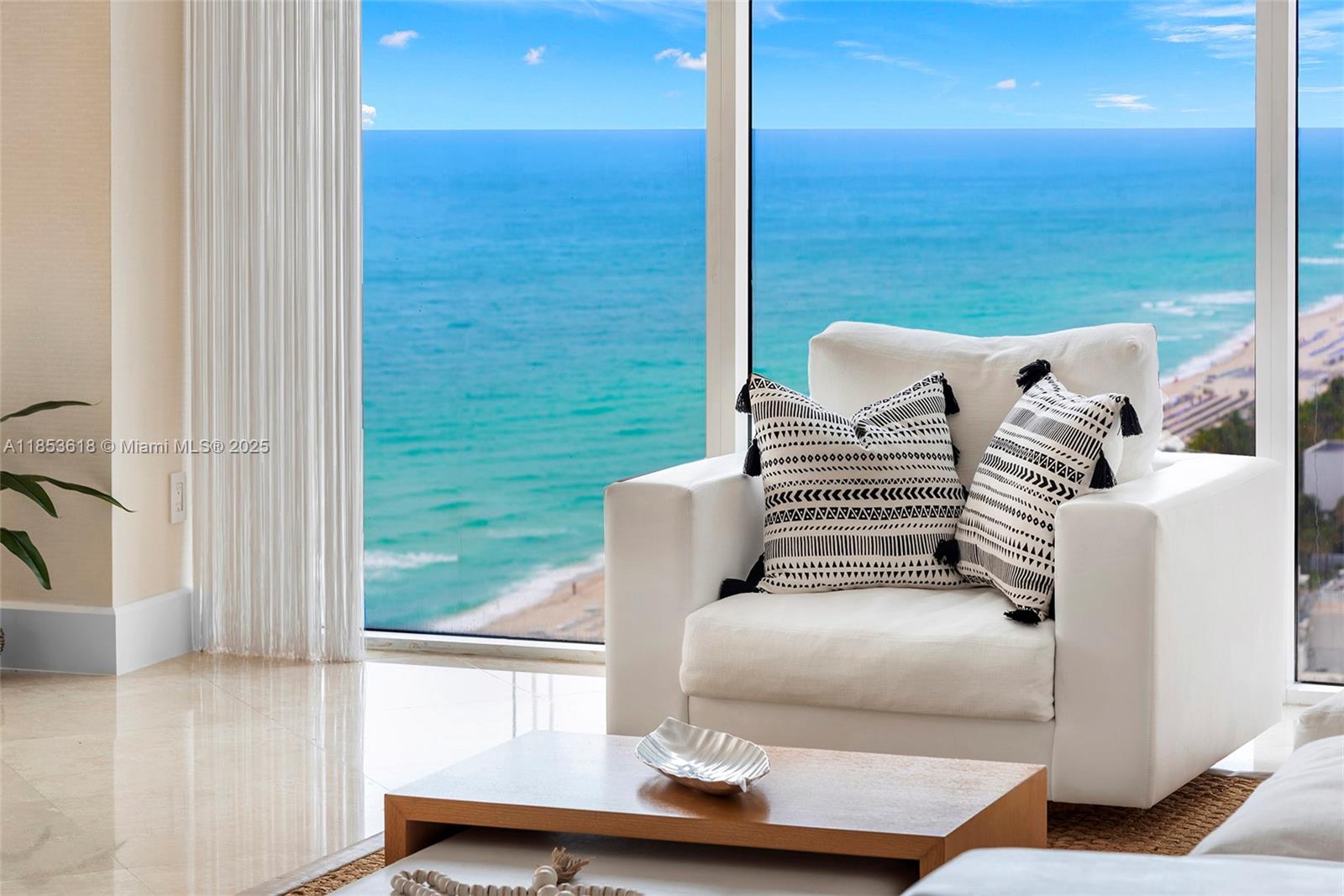 4779 Collins Ave #2403, Miami Beach FL 33140