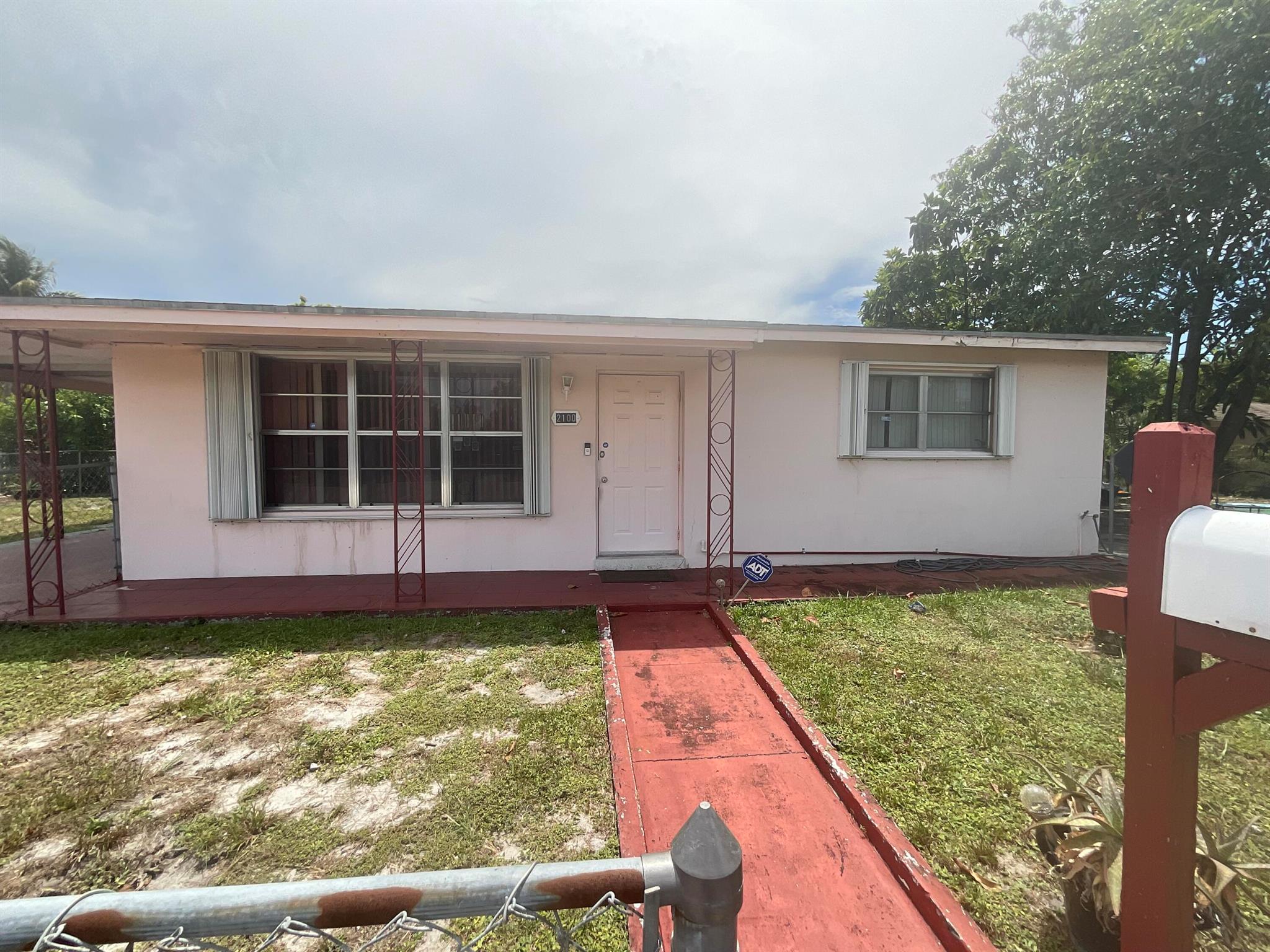 2100 Mercer Avenue West Palm Beach FL 33401 | R11113551