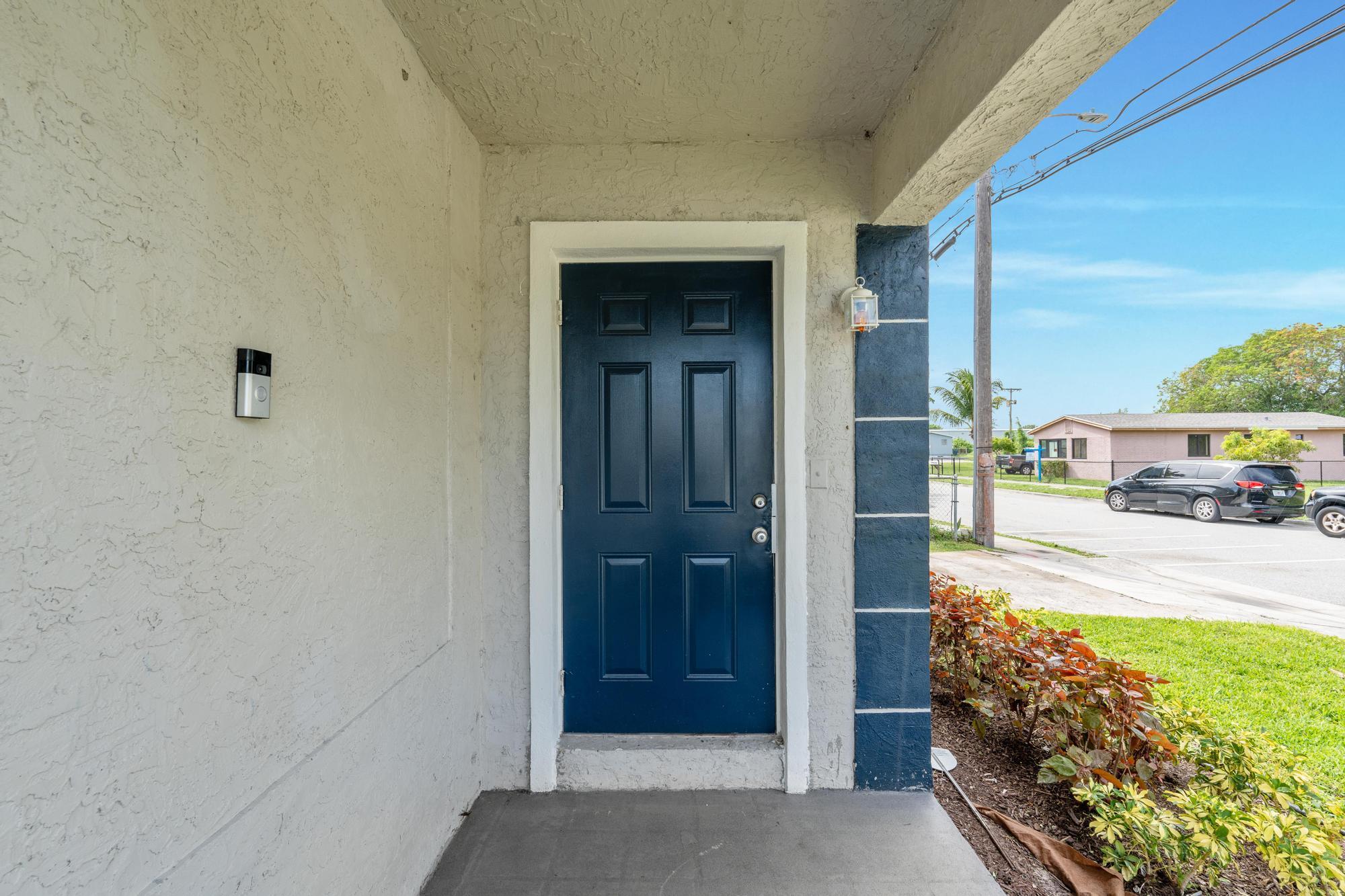 Homes for sale in Riviera Beach, FL | 741 W 10Th Street, Riviera Beach, FL 33404 | MLS# R11113586