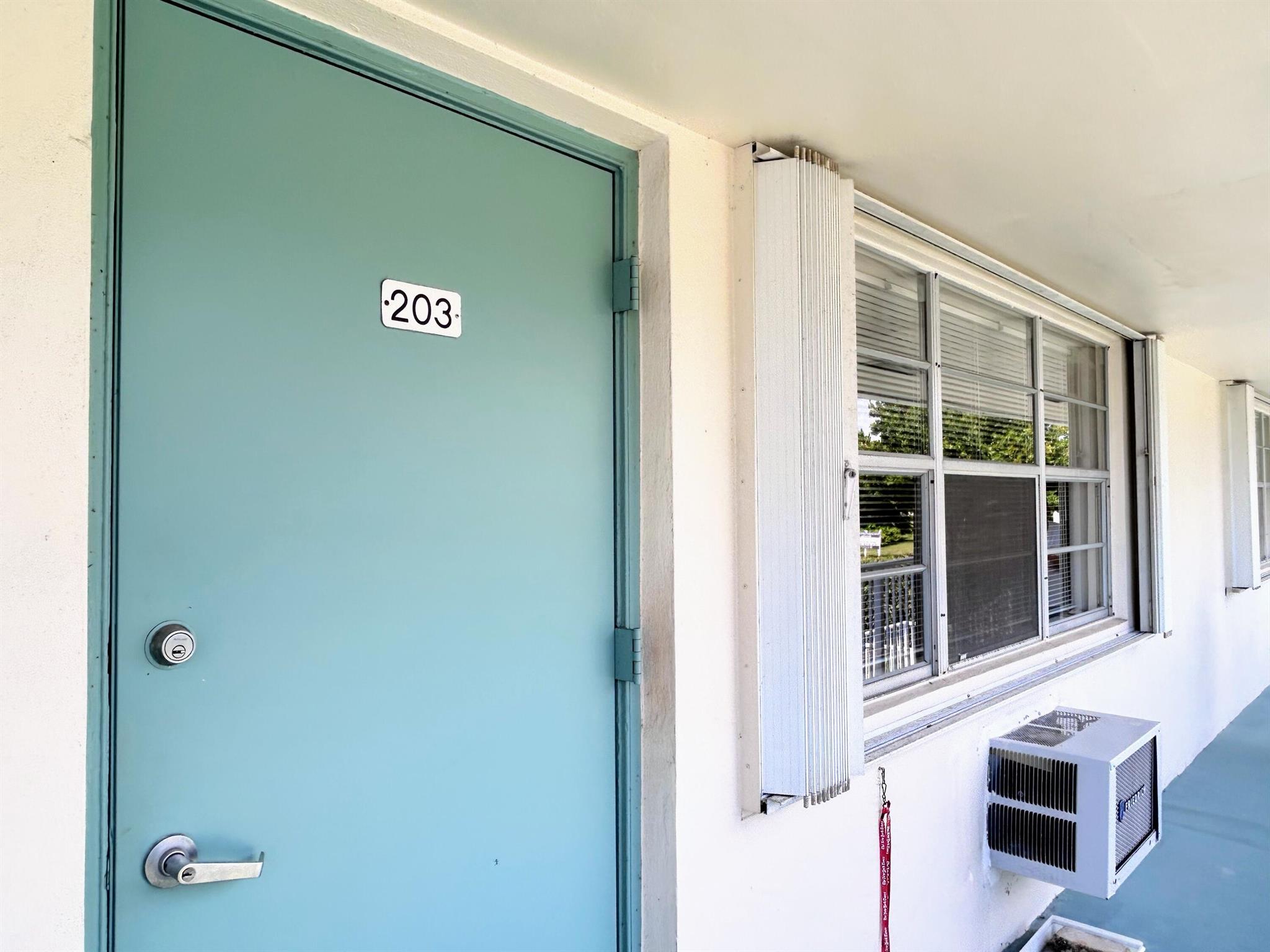 Homes for sale in Boynton Beach, FL | 340 Horizons W #203, Boynton Beach, FL 33435 | MLS# R11113590