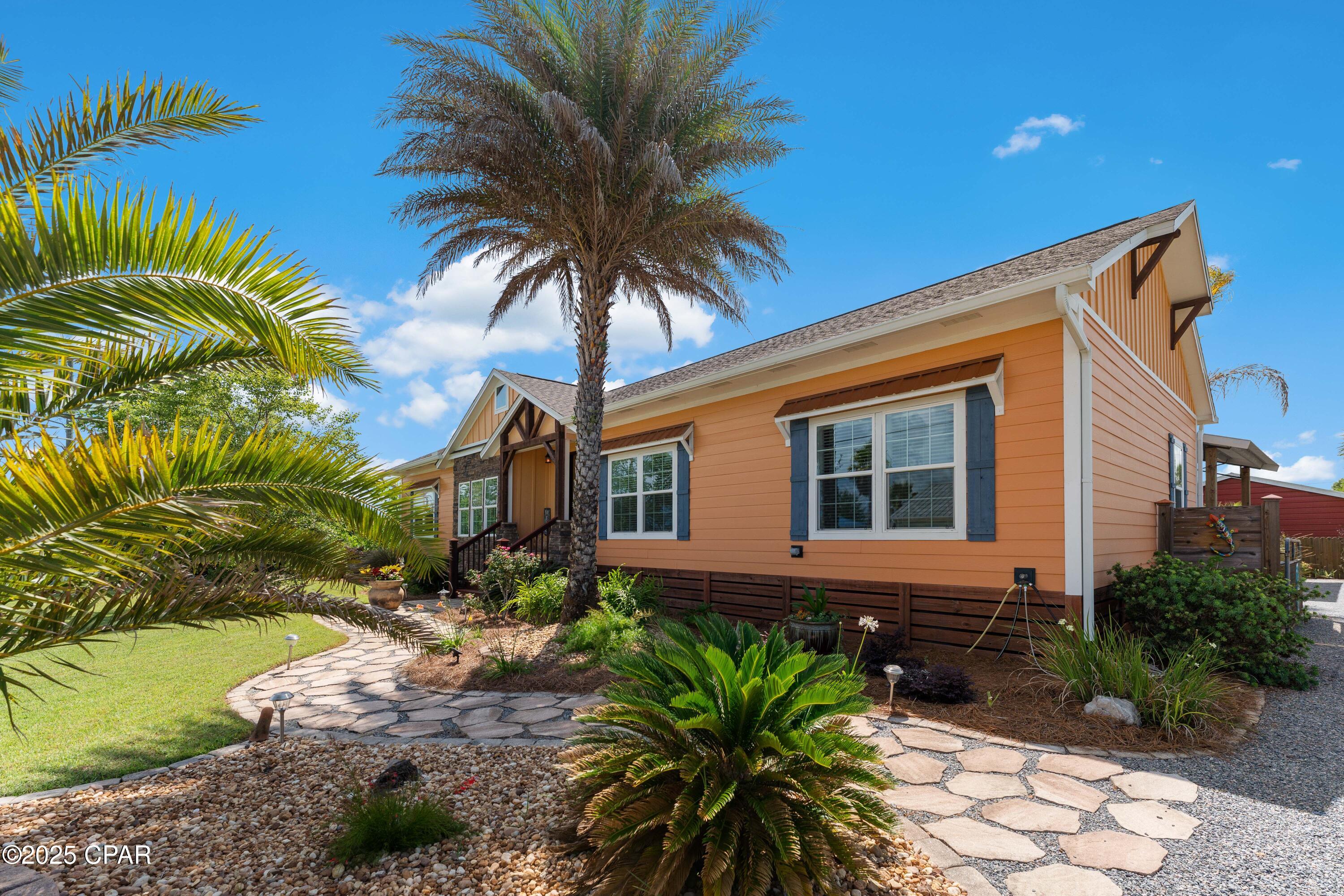 Image 2 For 418 California Drive