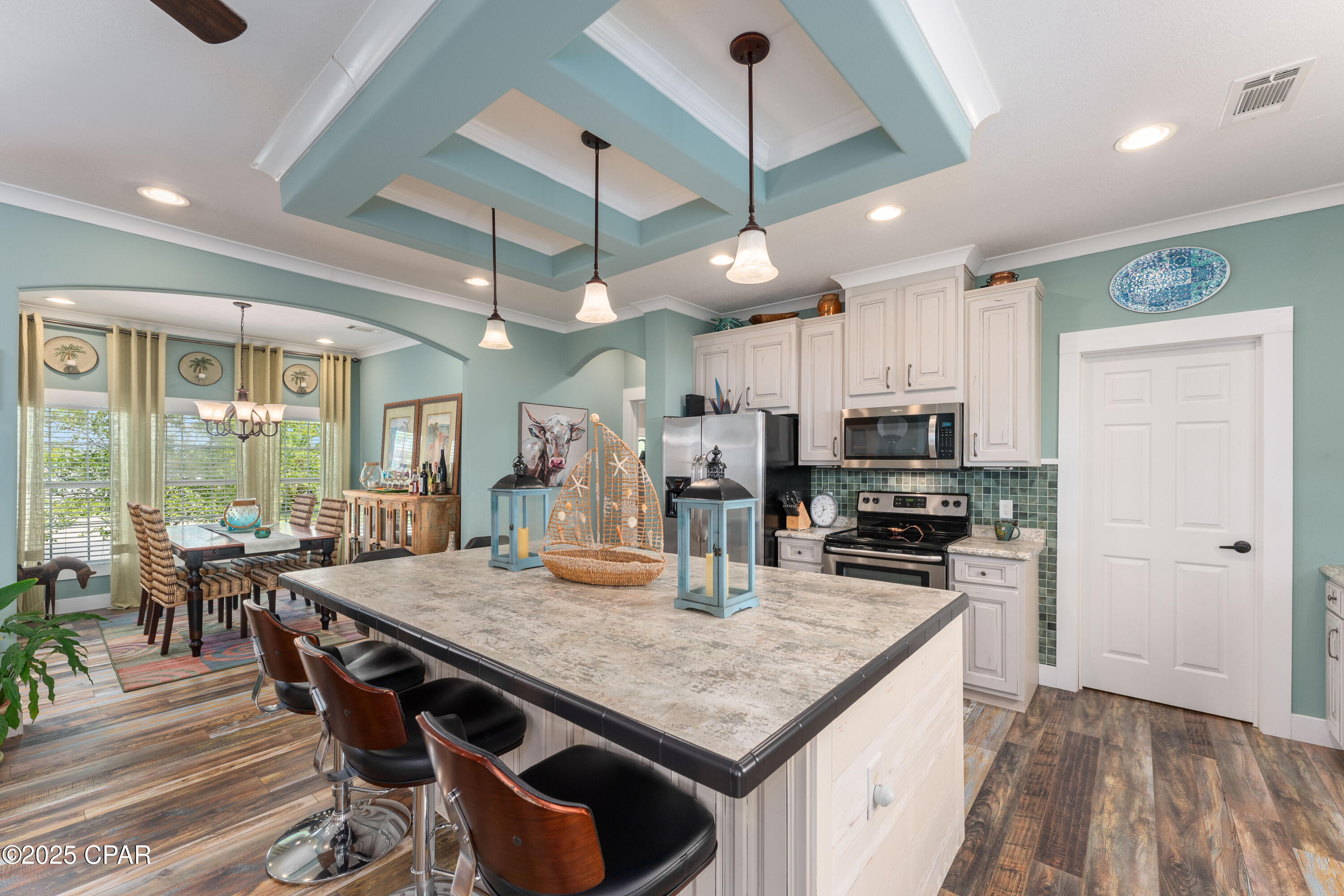 Image 62 For 418 California Drive