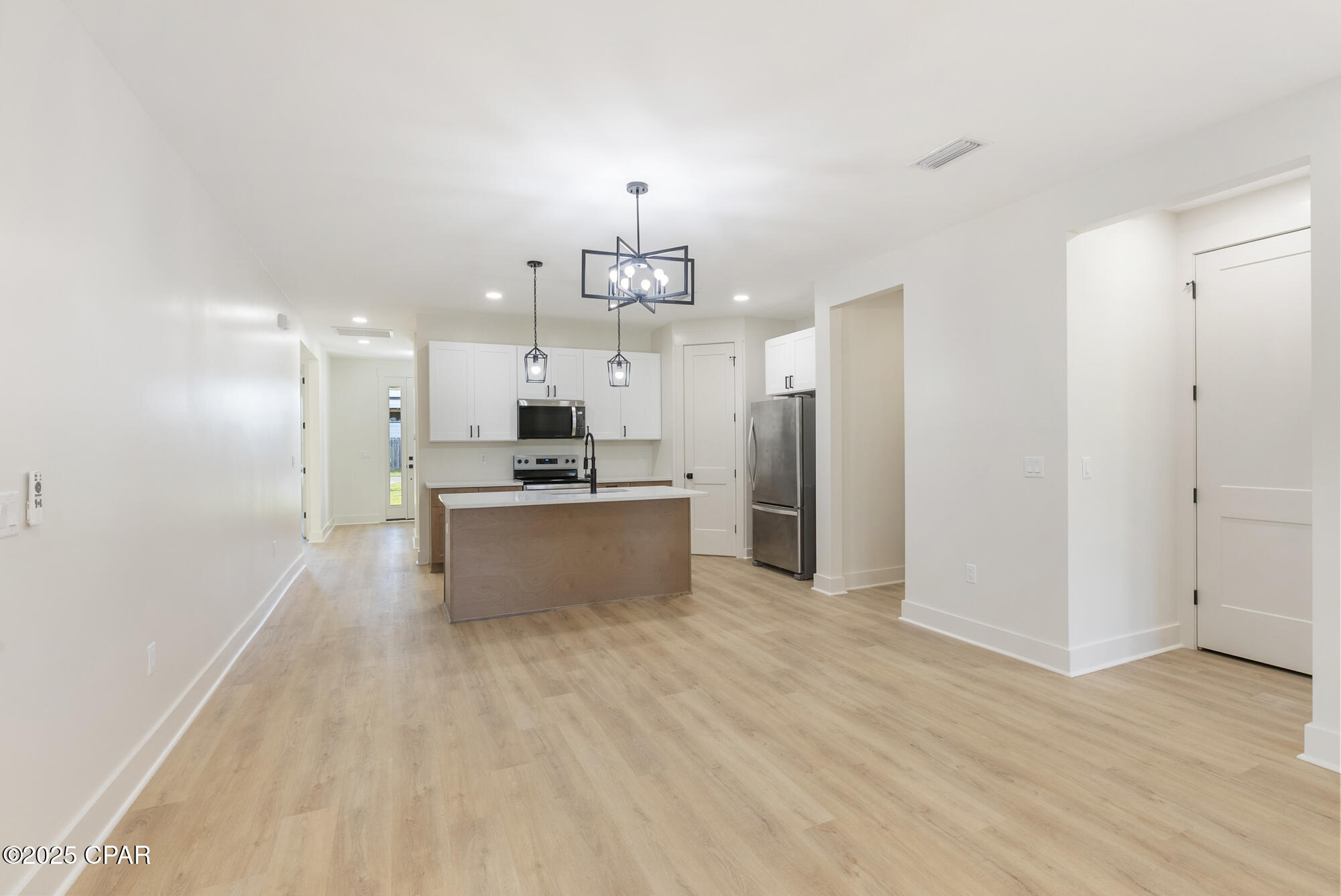 Image 12 For 2010 Norwood Place