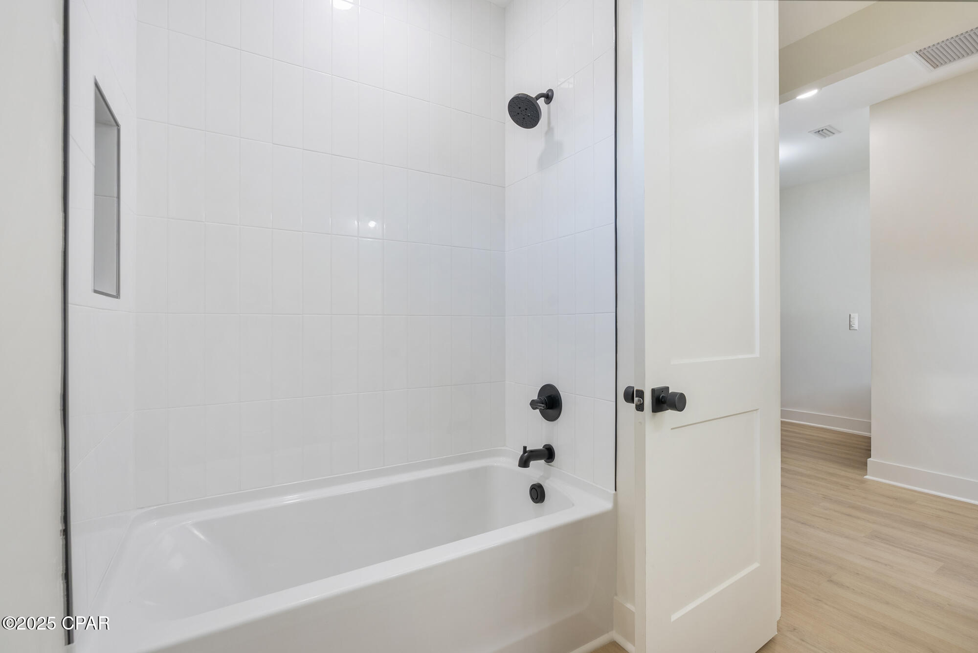 Image 29 For 2010 Norwood Place