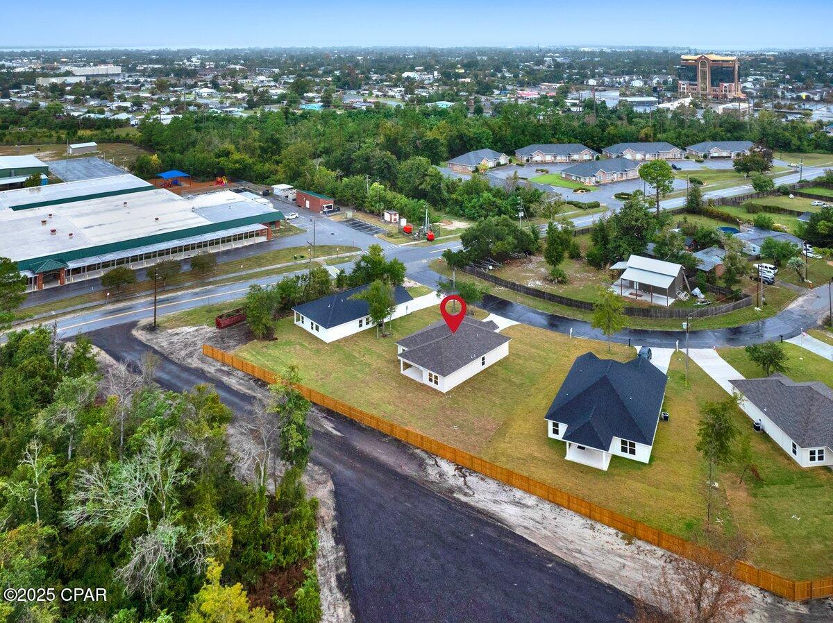 Image 2 For 2006 Norwood Place