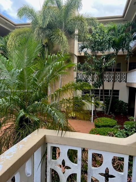 Homes for sale in Hollywood, FL | 1958 Monroe St #208, Hollywood, FL 33020 | MLS# A11854148