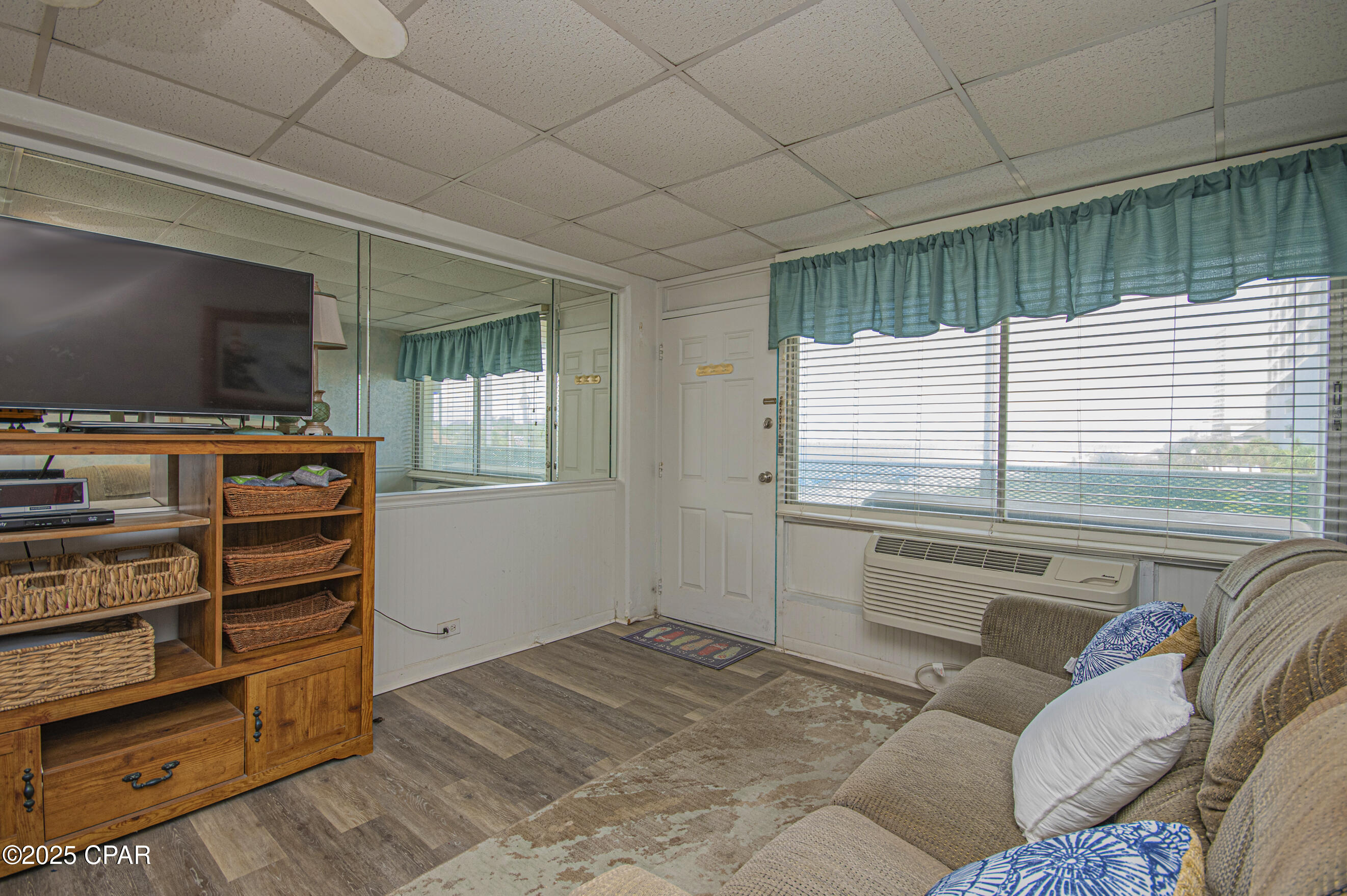 Image 5 For 14401 Front Beach Rd Road 209