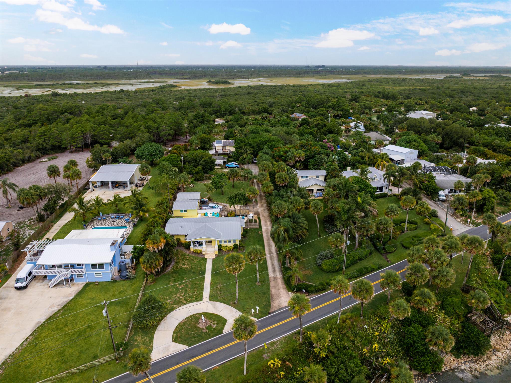 Homes for sale in Fort Pierce, FL | 10211 S Indian River Dr, Fort Pierce, FL 34982 | MLS# R11113598