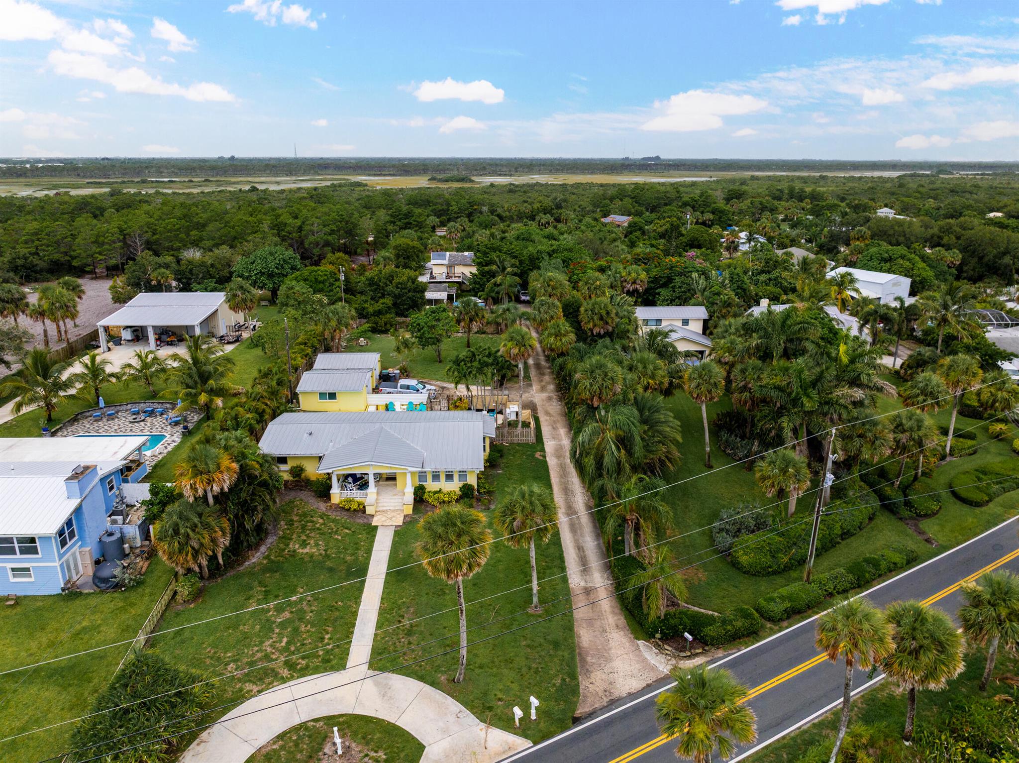 Homes for sale in Fort Pierce, FL | 10211 S Indian River Dr, Fort Pierce, FL 34982 | MLS# R11113598