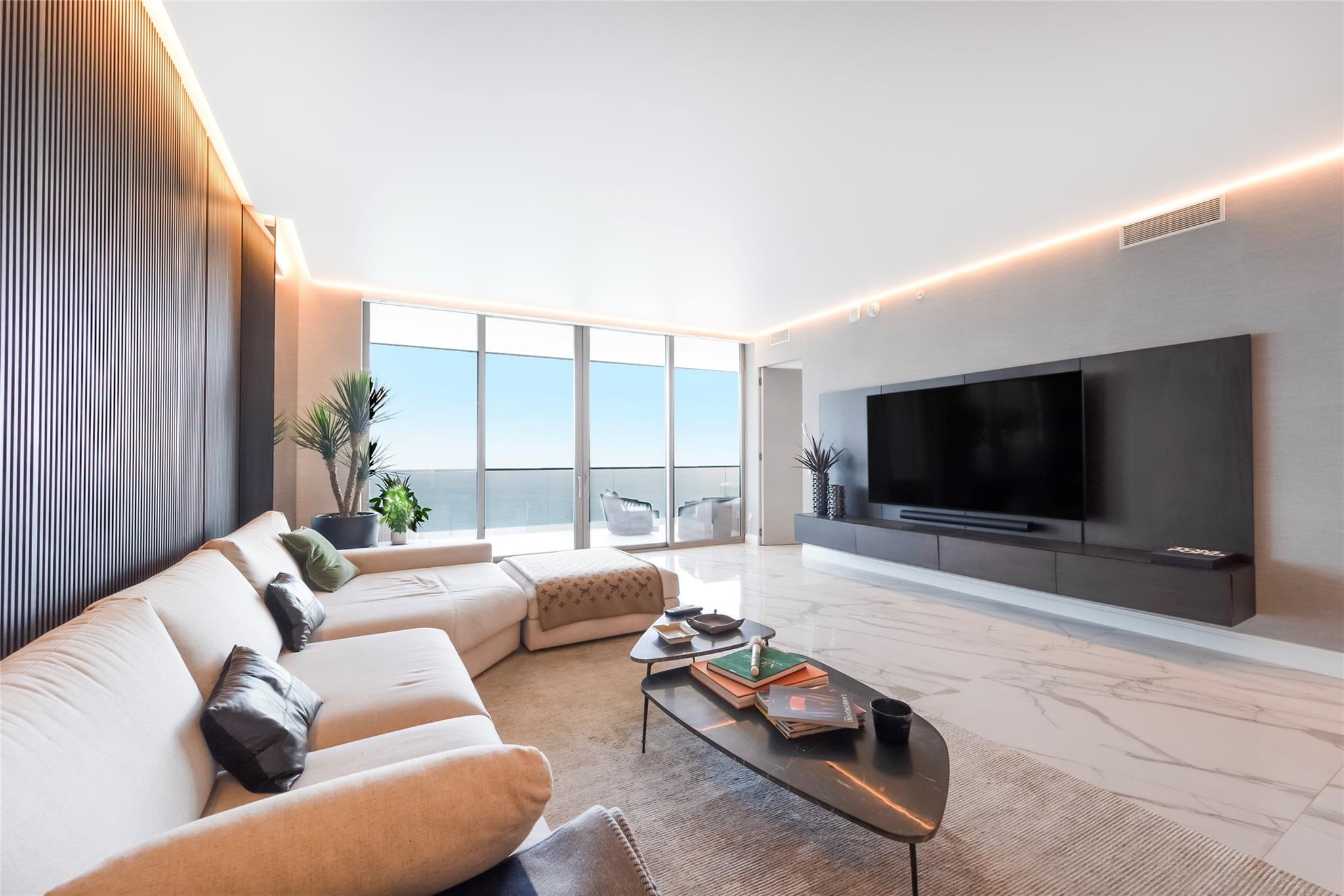 Condo for Sale in Sunny Isles Beach, FL