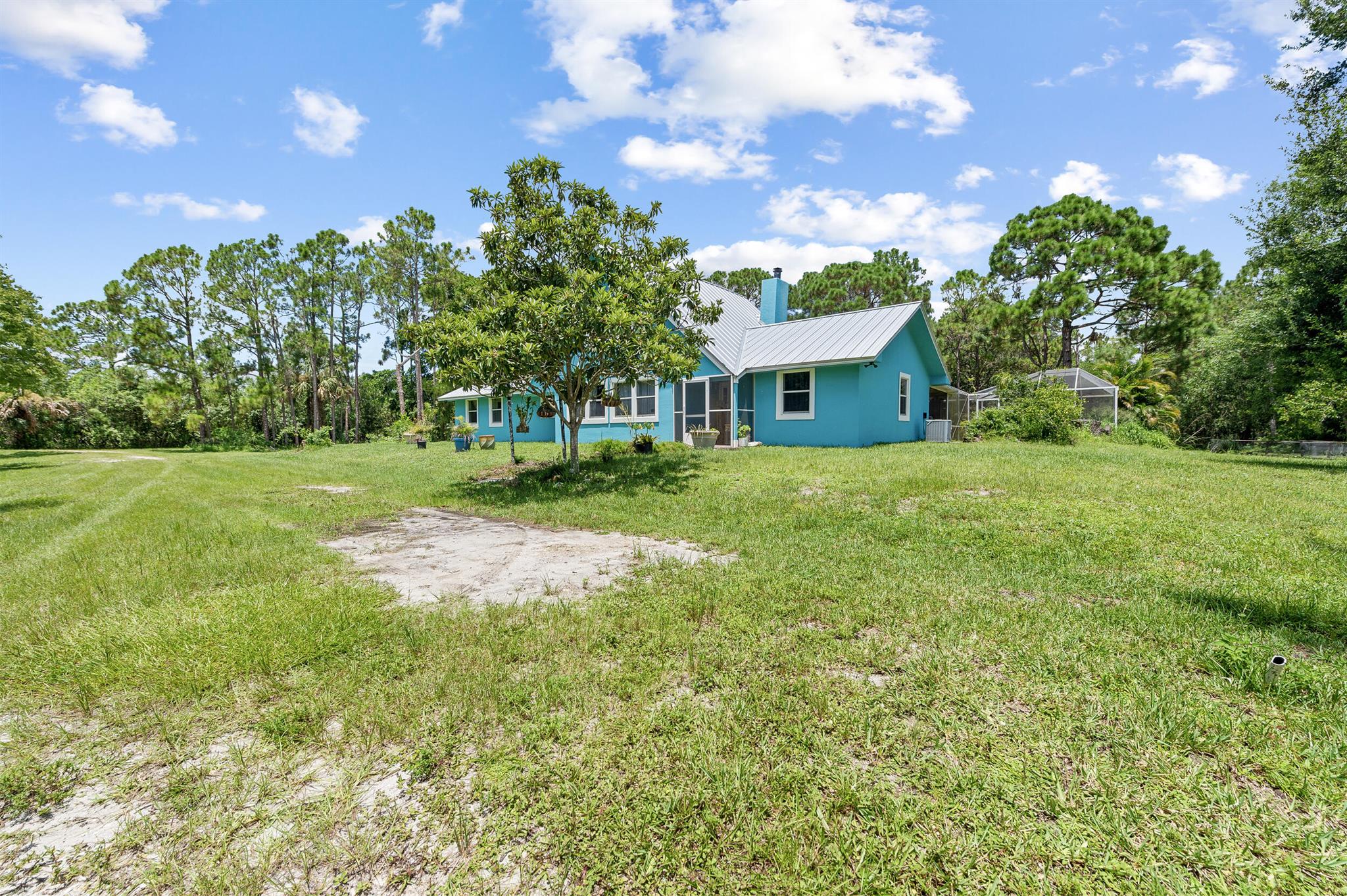Homes for sale in Fellsmere, FL | 12450 77Th Street, Fellsmere, FL 32948 | MLS# R11113605