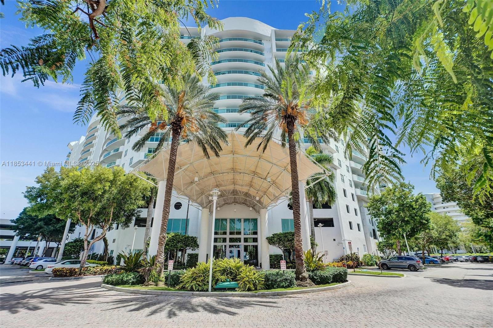7900 Harbor Island Dr #PH15, North Bay Village FL 33141