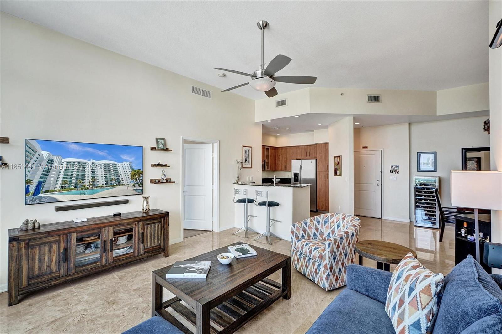 7900 Harbor Island Dr #PH15, North Bay Village FL 33141