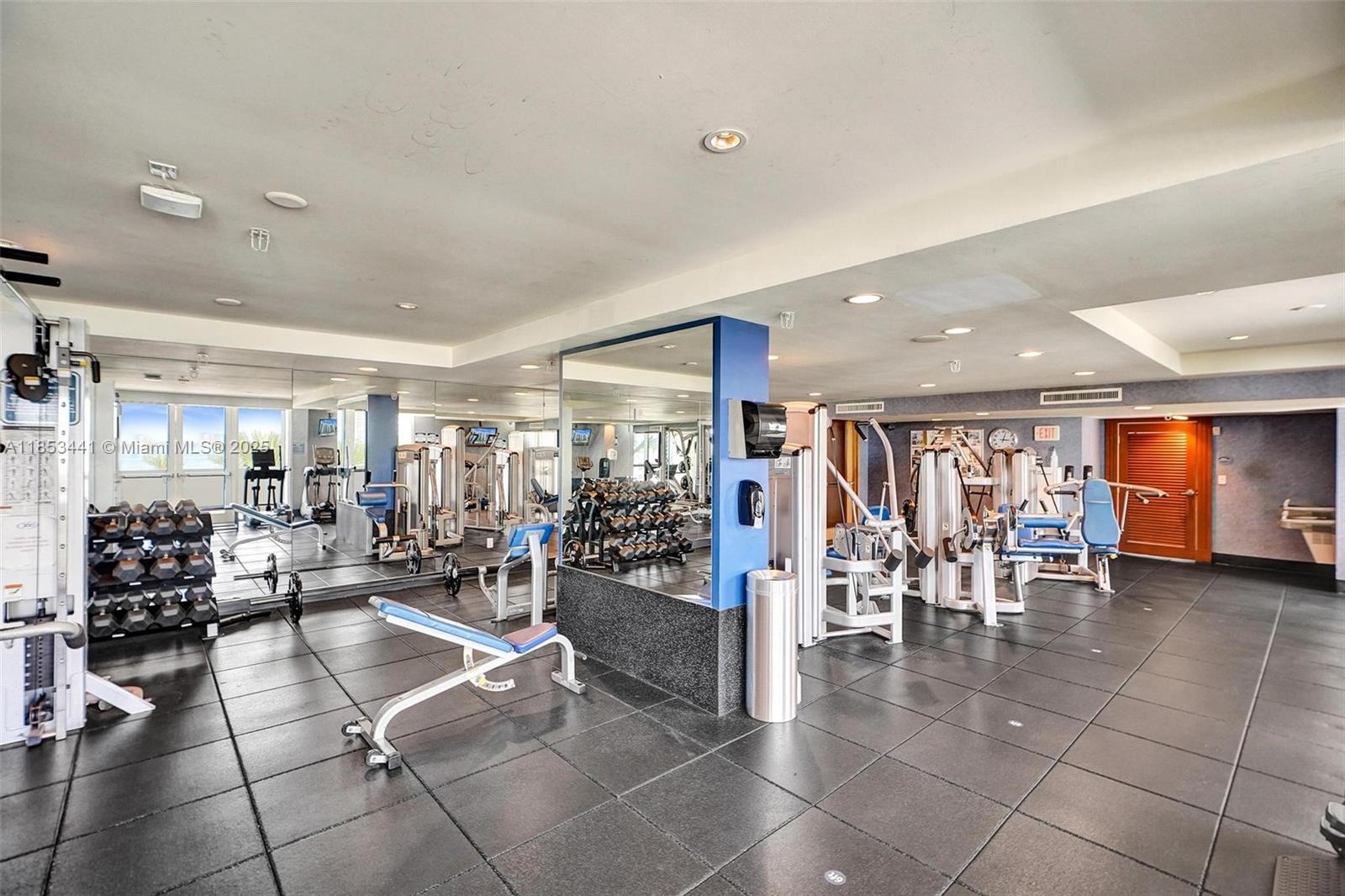 7900 Harbor Island Dr #PH15, North Bay Village FL 33141