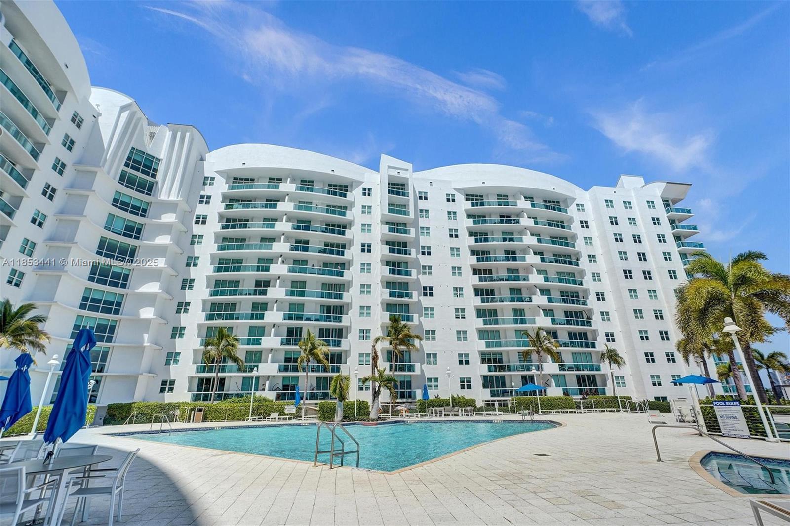 7900 Harbor Island Dr #PH15, North Bay Village FL 33141