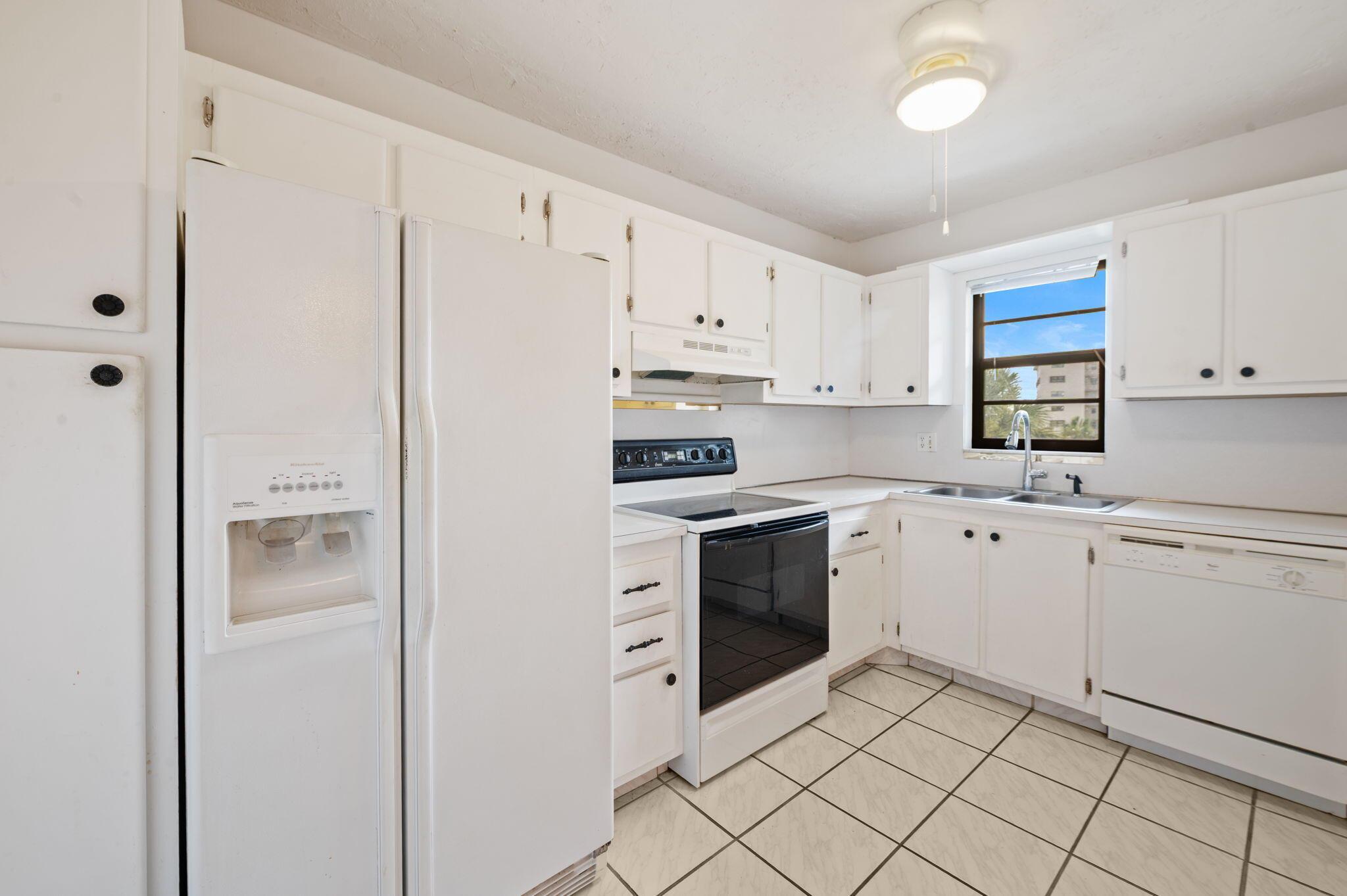 Homes for sale in Deerfield Beach, FL | 2440 Deer Creek Country Club Boulevard #306-C, Deerfield Beach, FL 33442 | MLS# R11113630