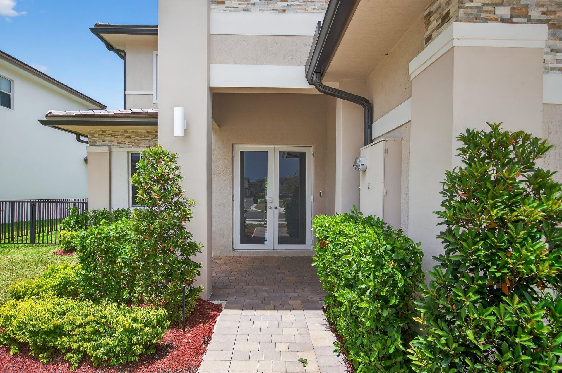 Homes for sale in Davie, FL | 4421 Sw 123rd Ln, Davie, FL 33330 | MLS# F10518780