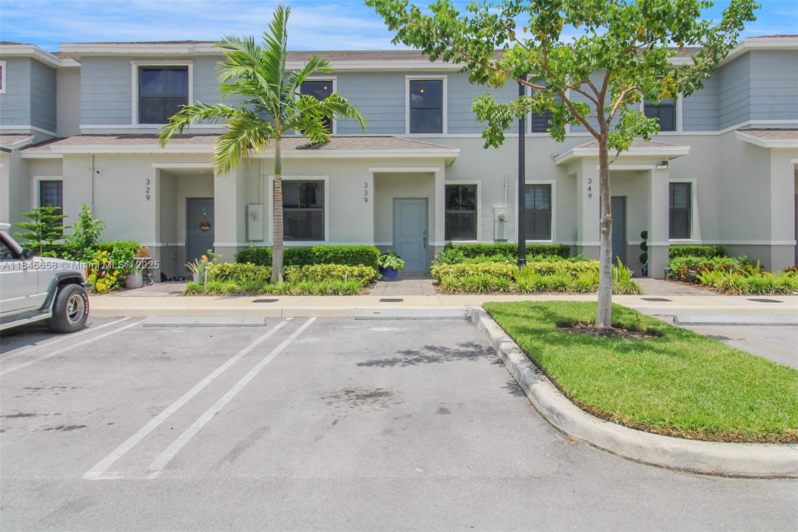 Homes for sale in Florida City, FL | 339 Ne 12th St #339, Florida City, FL 33034 | MLS# A11845658