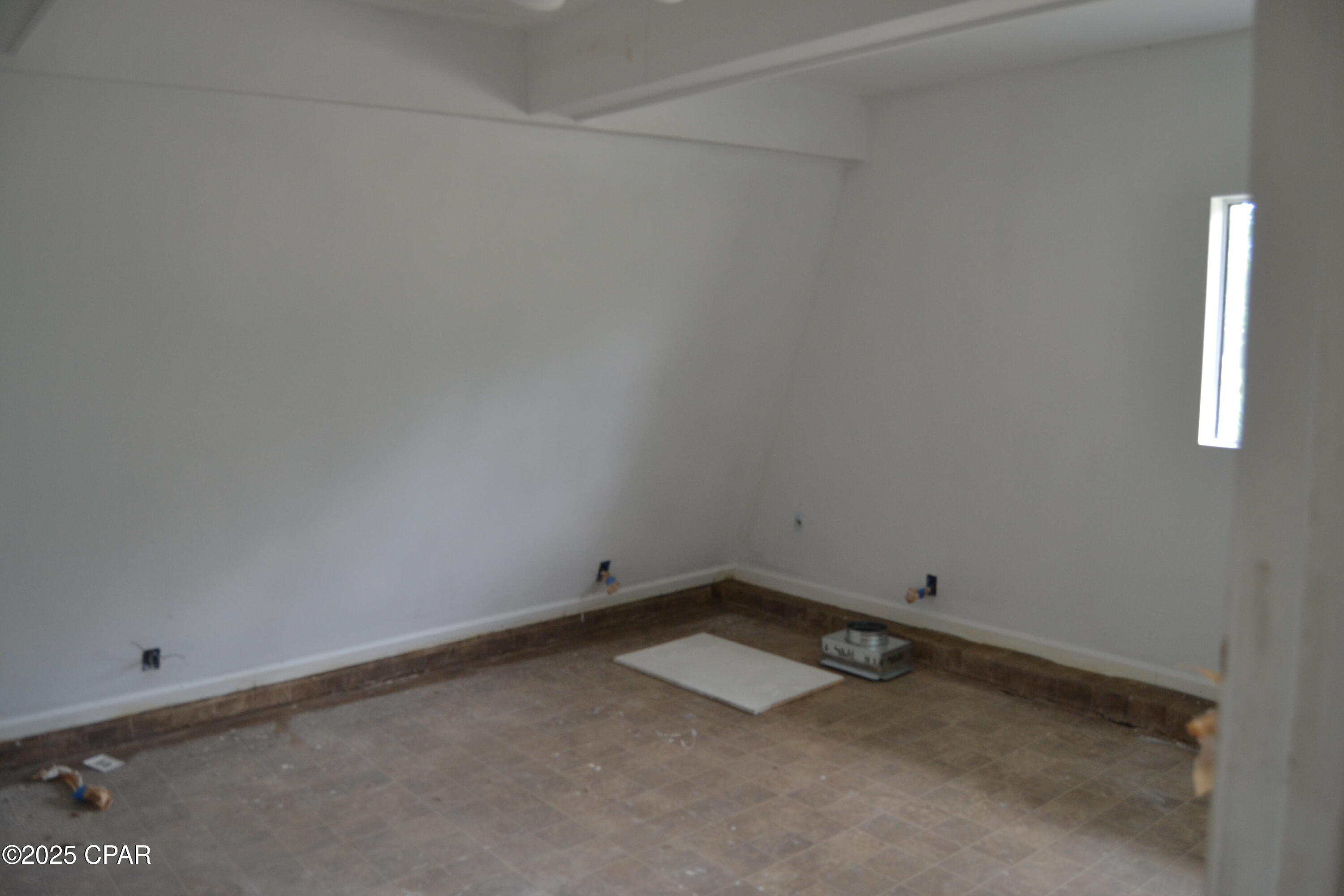 Image 8 For 6836 Davis Road