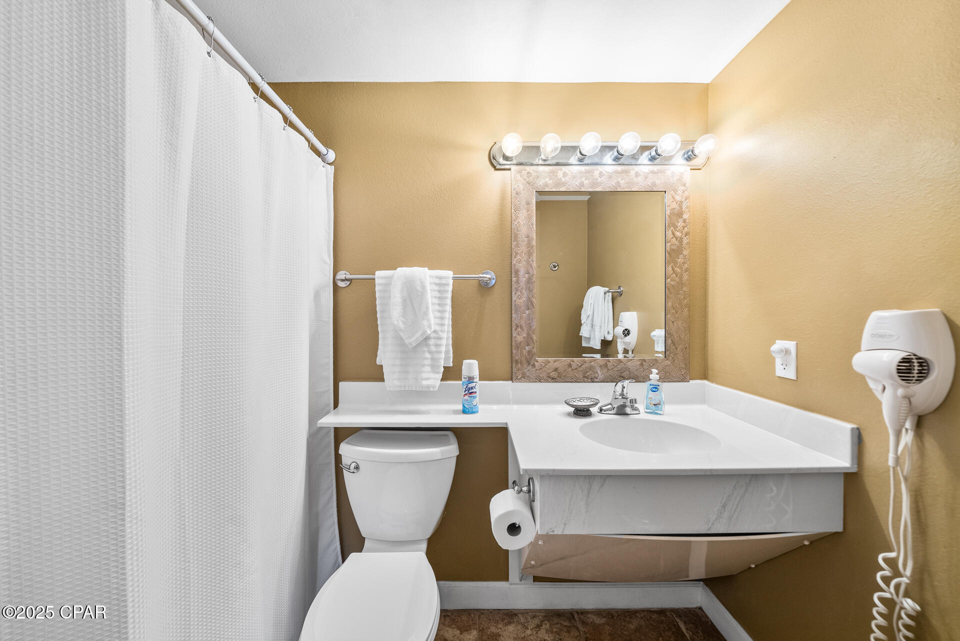 Image 16 For 9900 Thomas Drive 1407