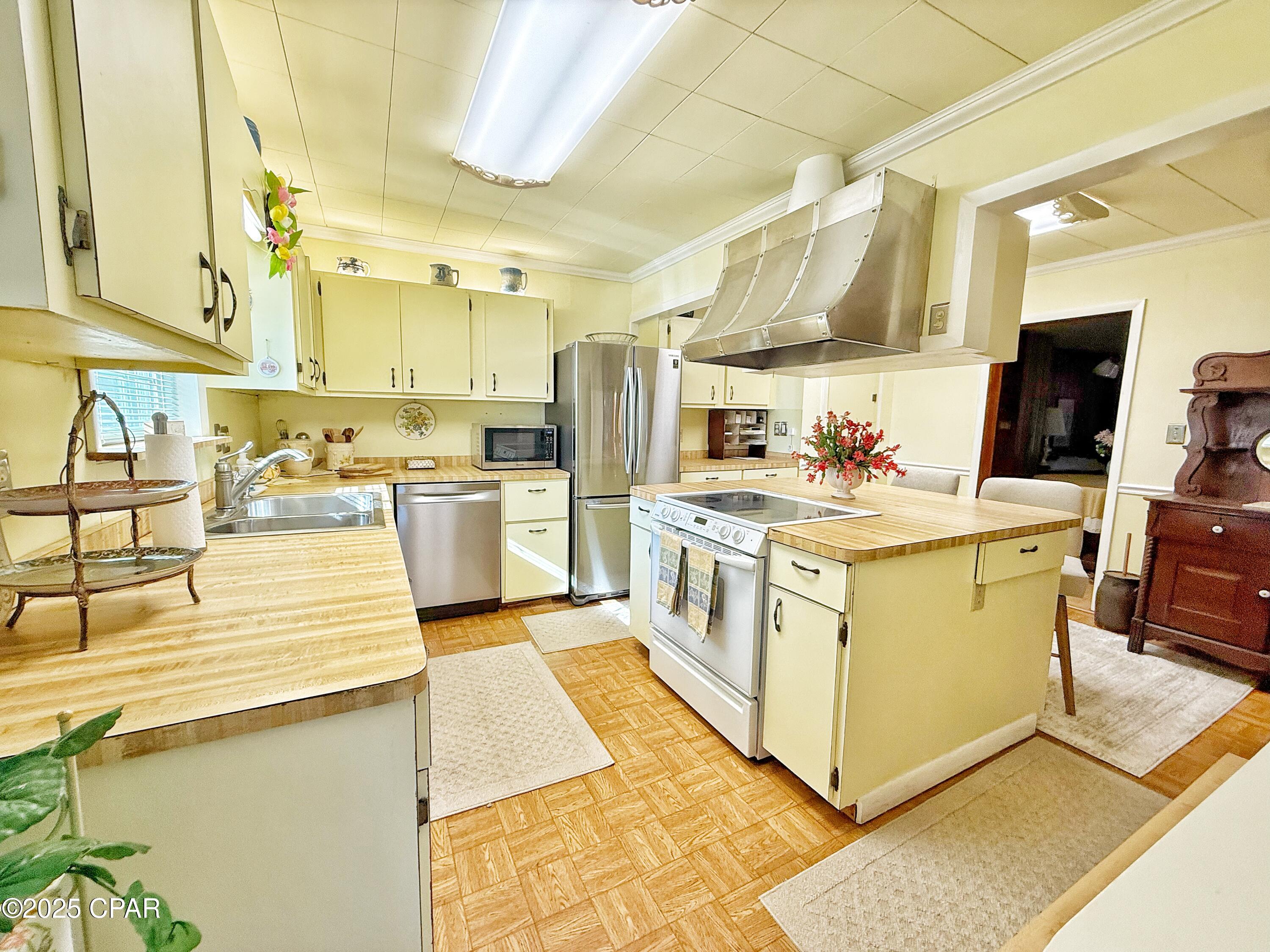 Image 12 For 8004 Church Street