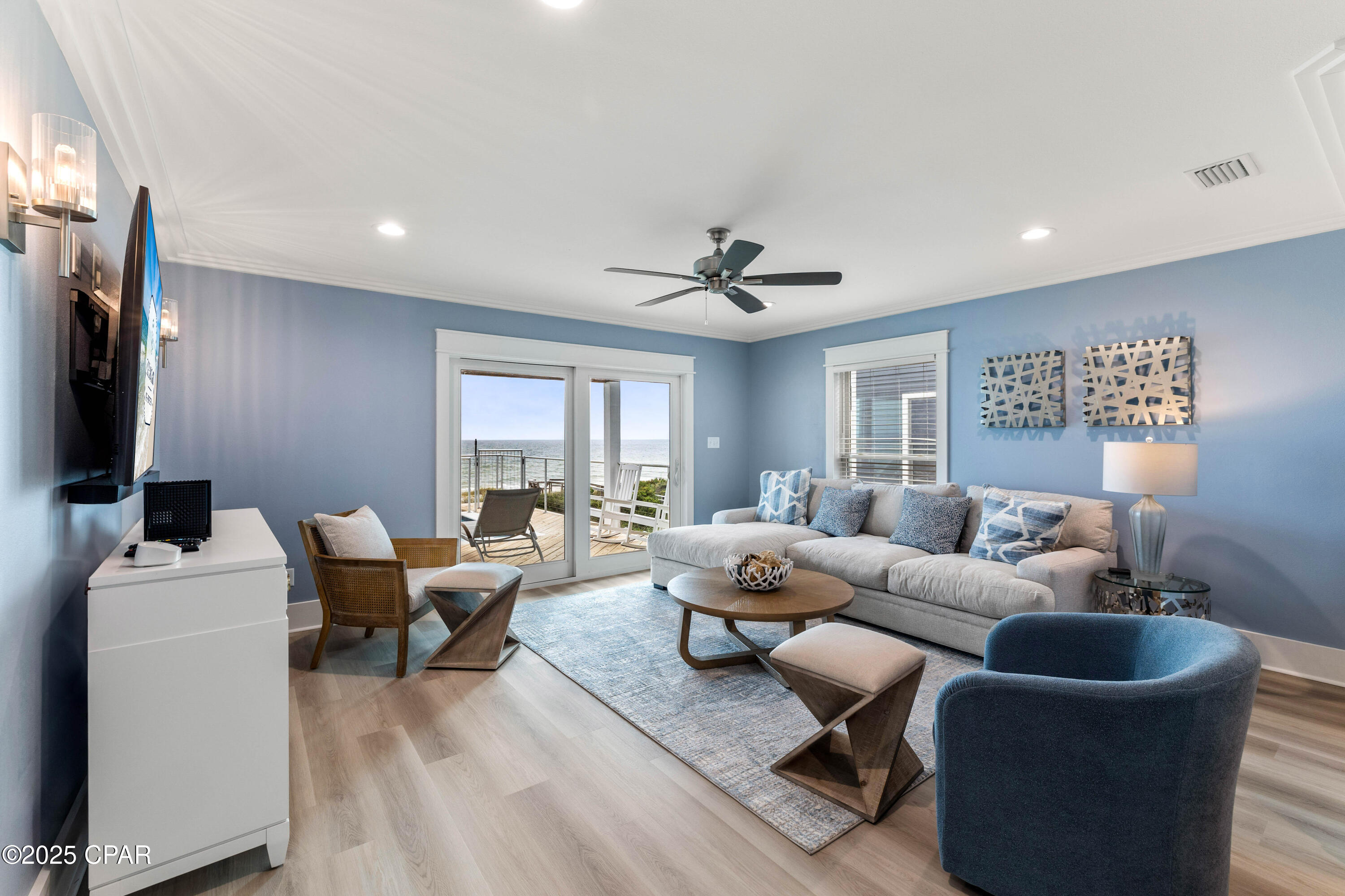 Listing photo id 3 for 2270 Sailfish Drive
