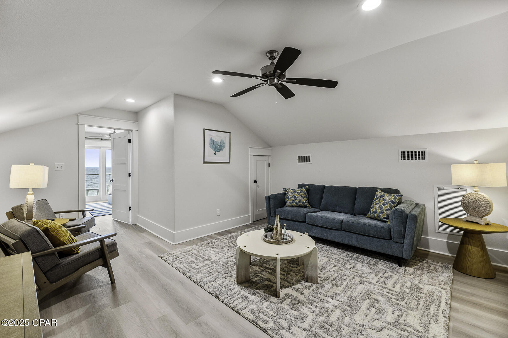 Listing photo id 38 for 2270 Sailfish Drive
