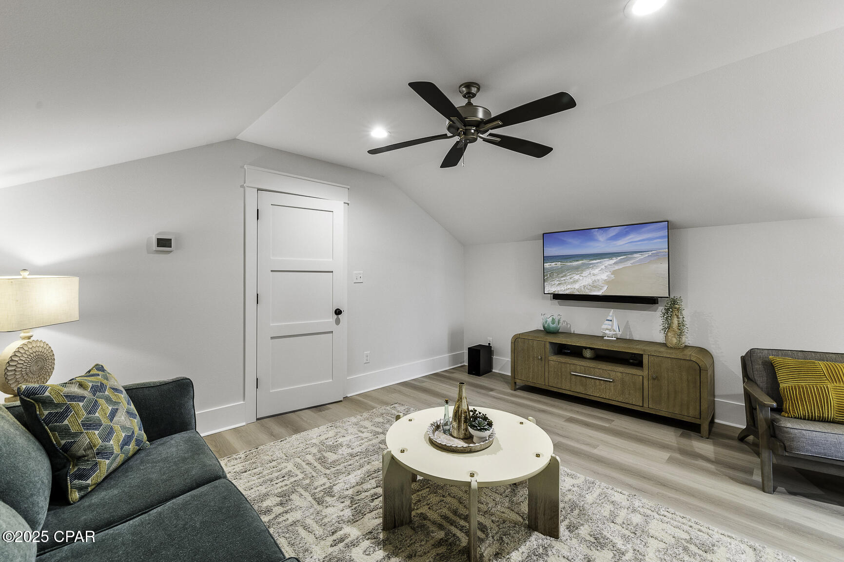 Listing photo id 39 for 2270 Sailfish Drive