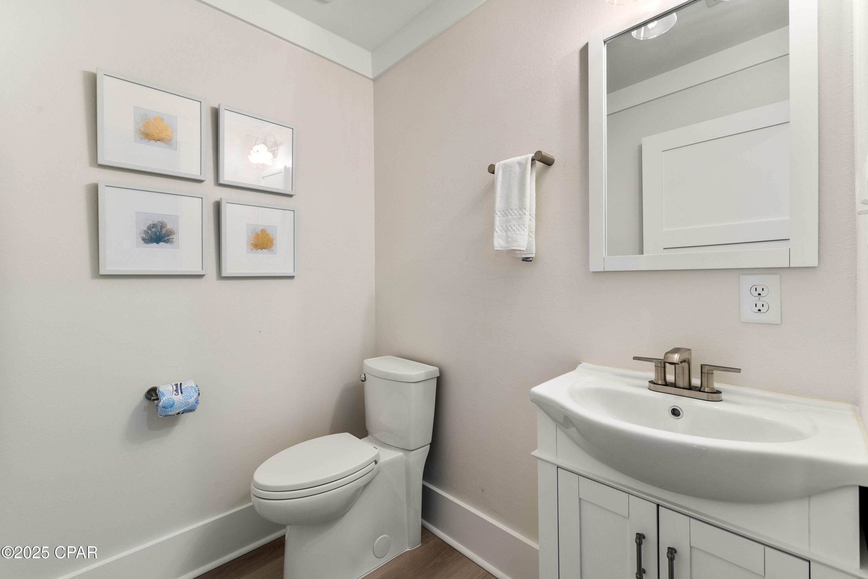 Listing photo id 6 for 2270 Sailfish Drive