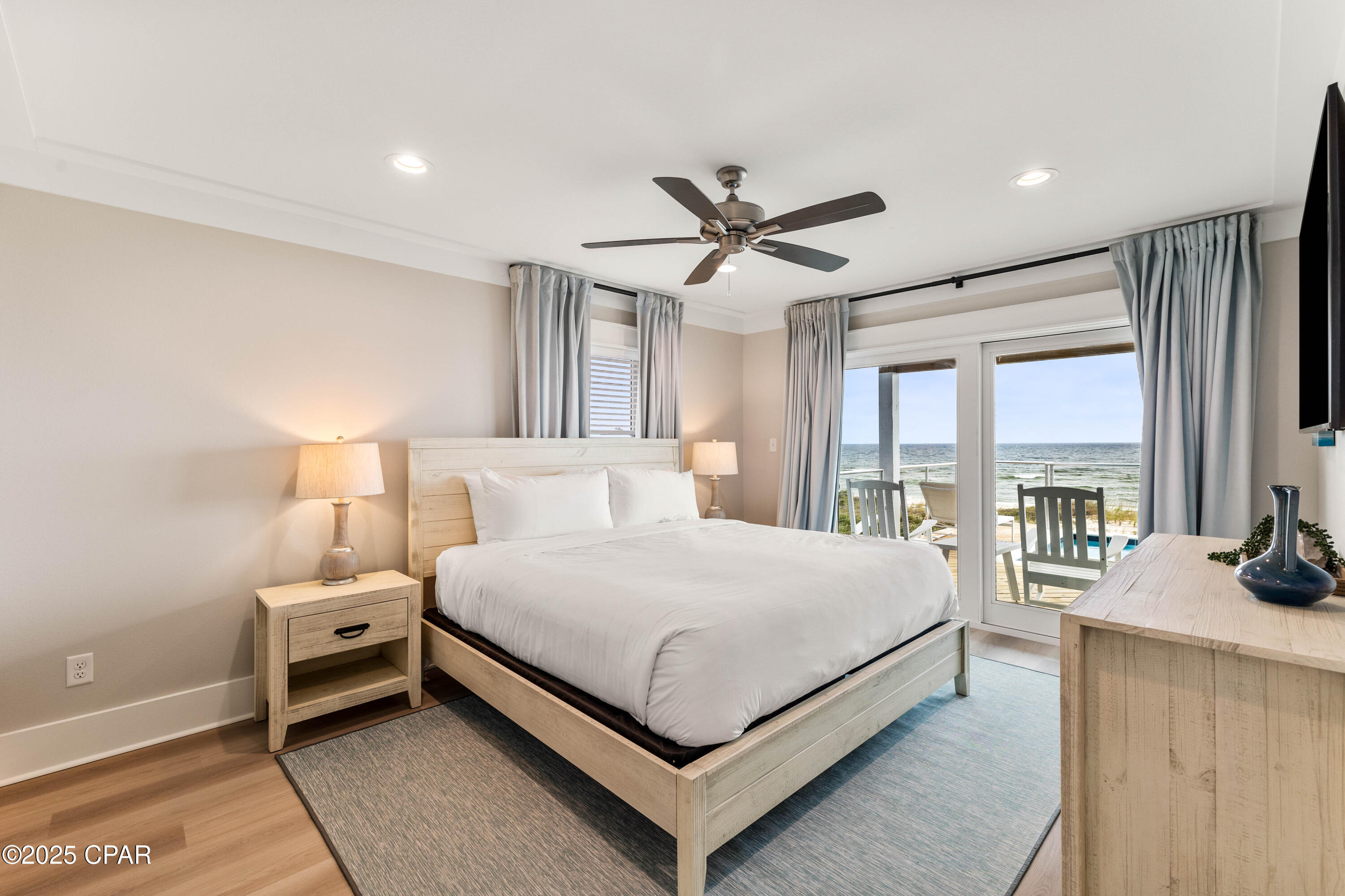 Listing photo id 7 for 2270 Sailfish Drive