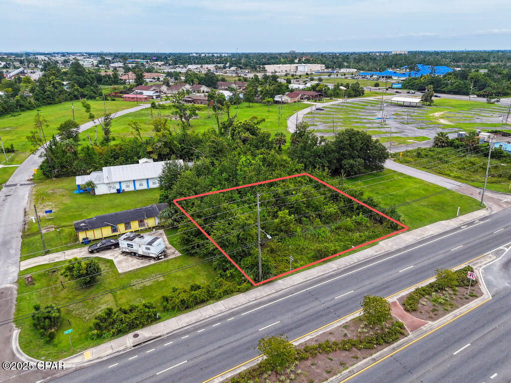 Image 2 For 1411 Cove Boulevard