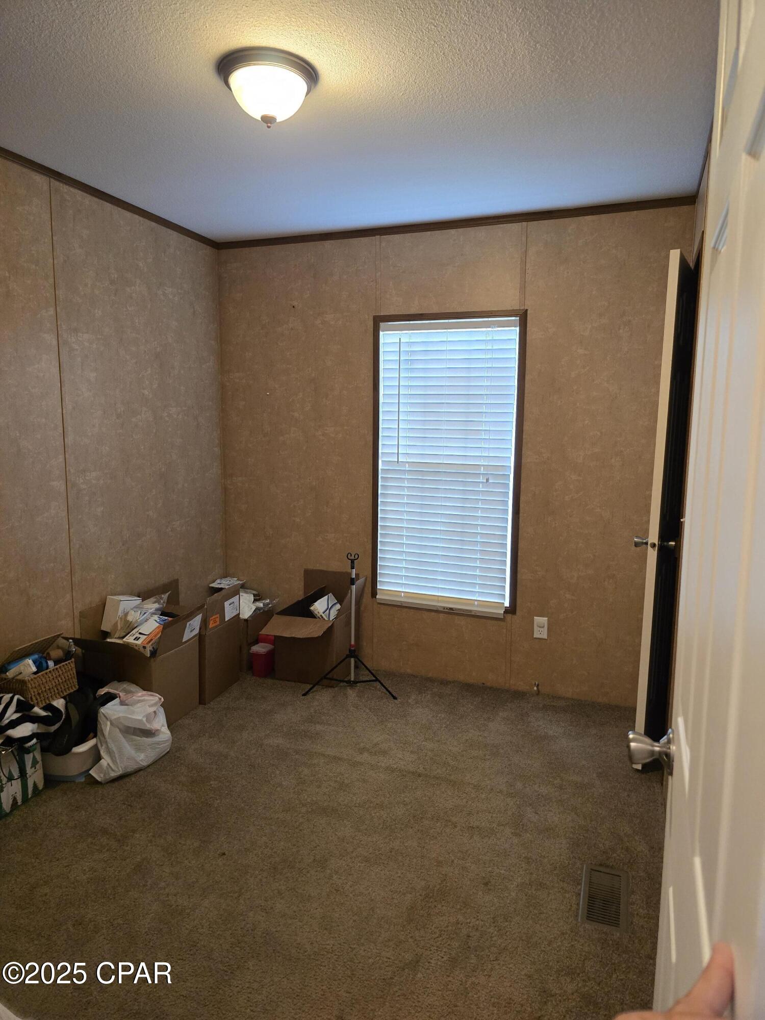 Image 8 For 21102 Lakeview Drive