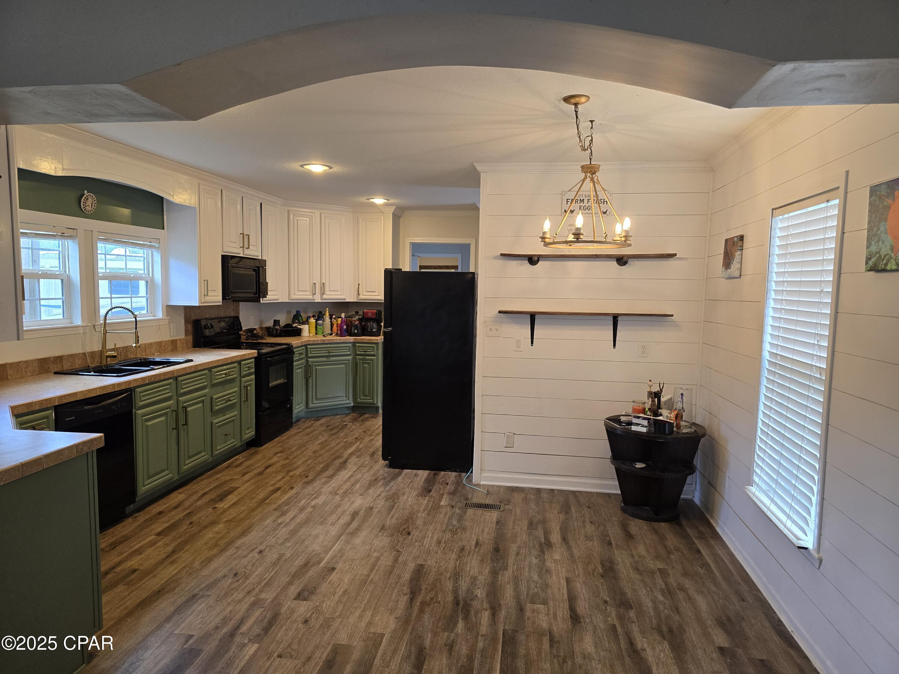 Image 9 For 21102 Lakeview Drive