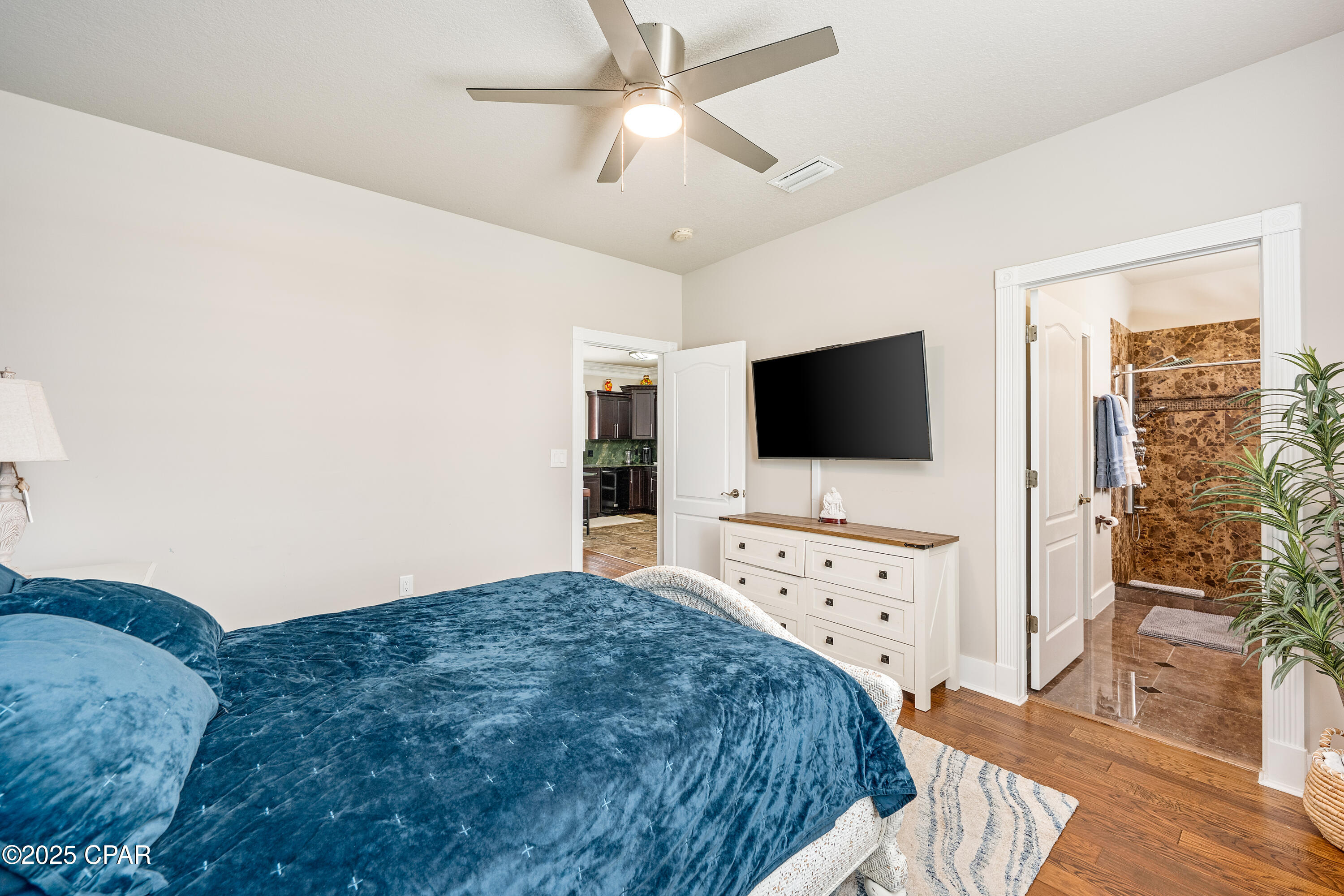 Image 100 For 306 Coconut Grove Court