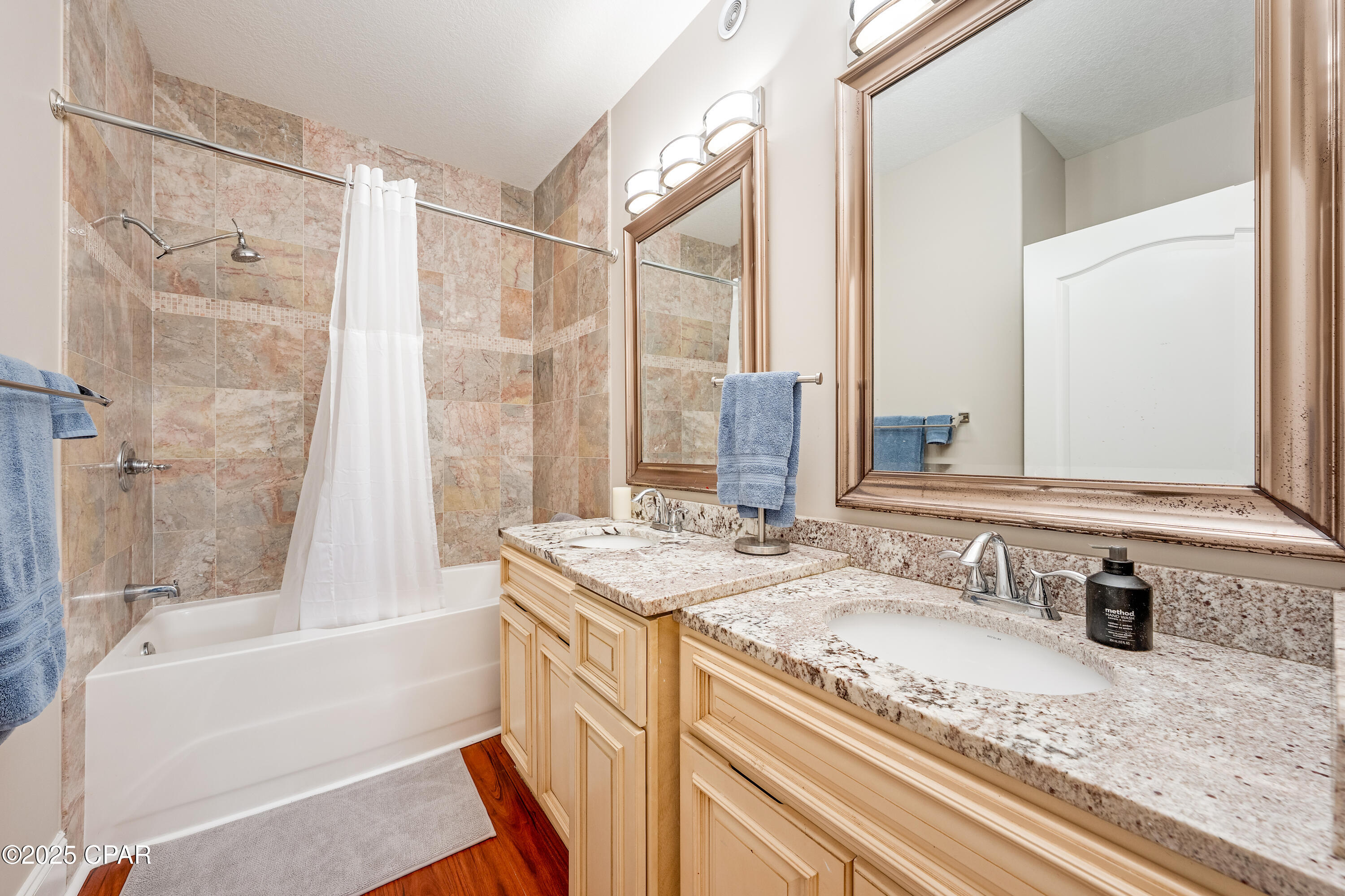 Image 52 For 306 Coconut Grove Court