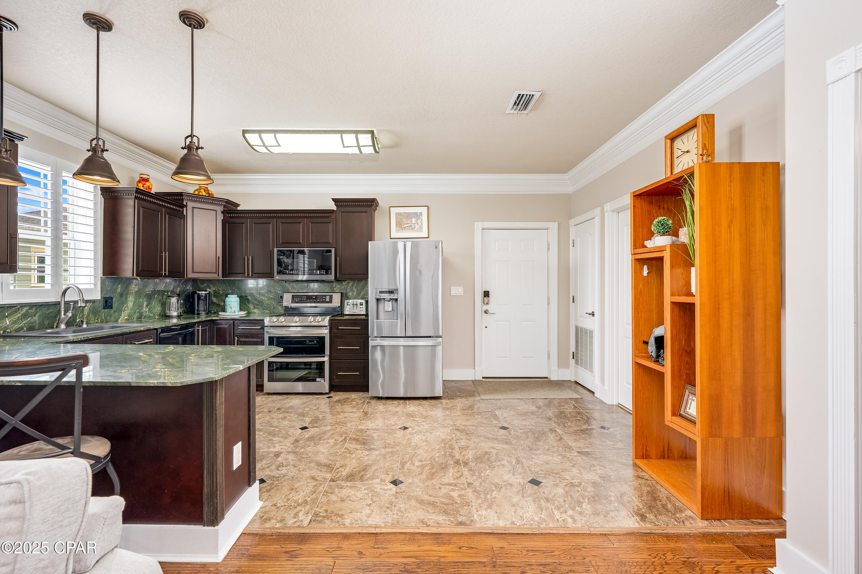 Image 99 For 306 Coconut Grove Court