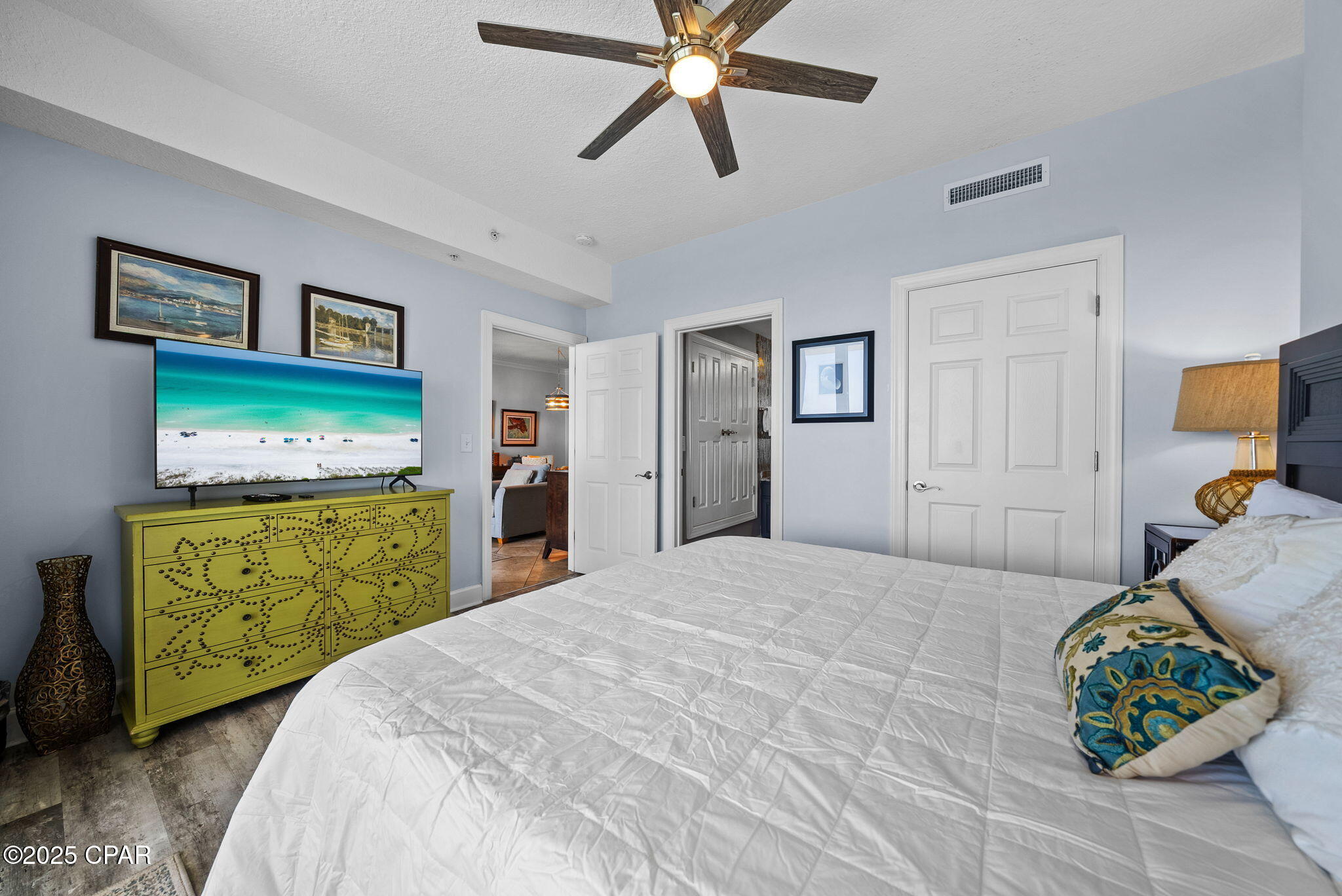 Image 4 For 14415 Front Beach  1403