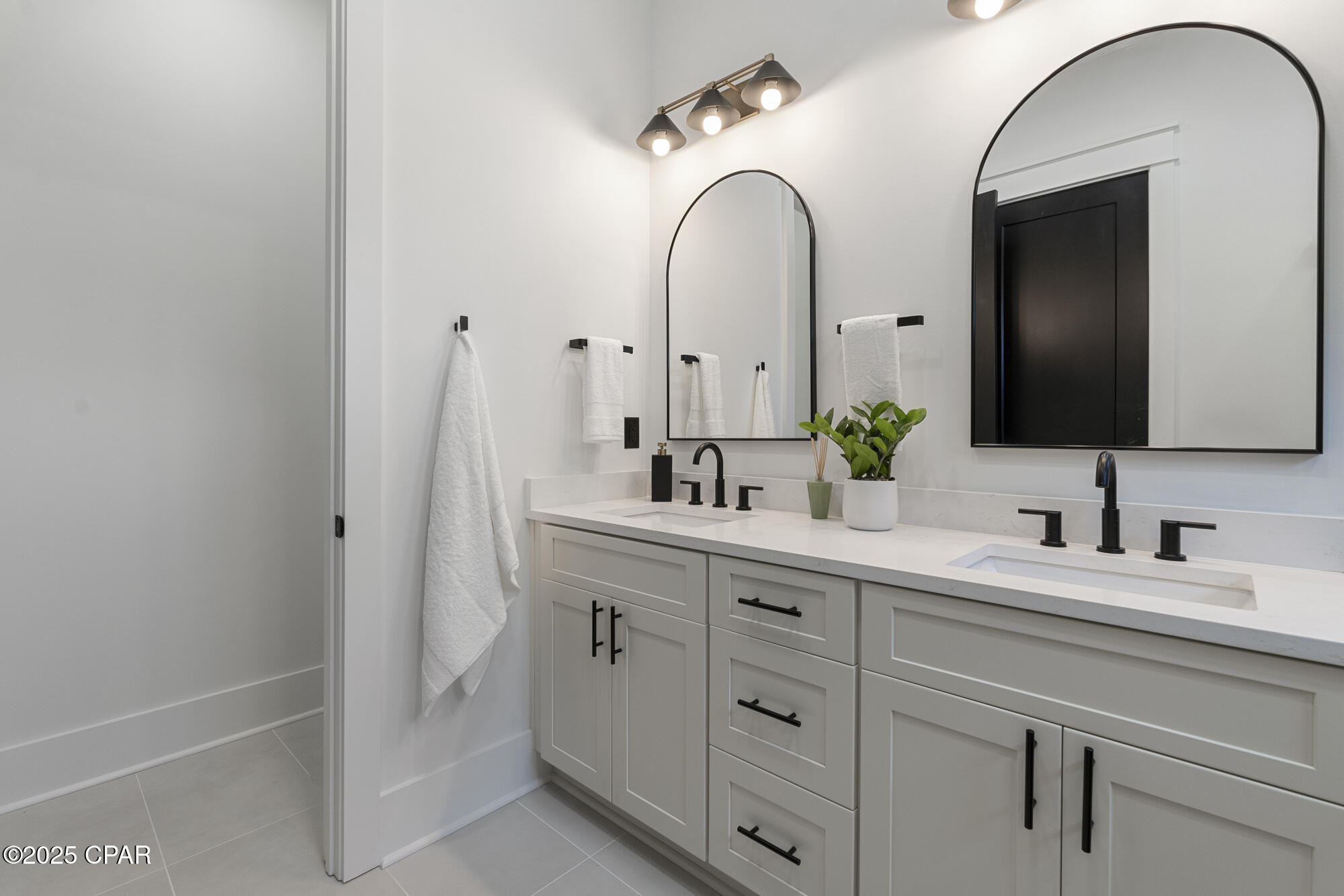 Image 28 For 21403 Sunset Avenue