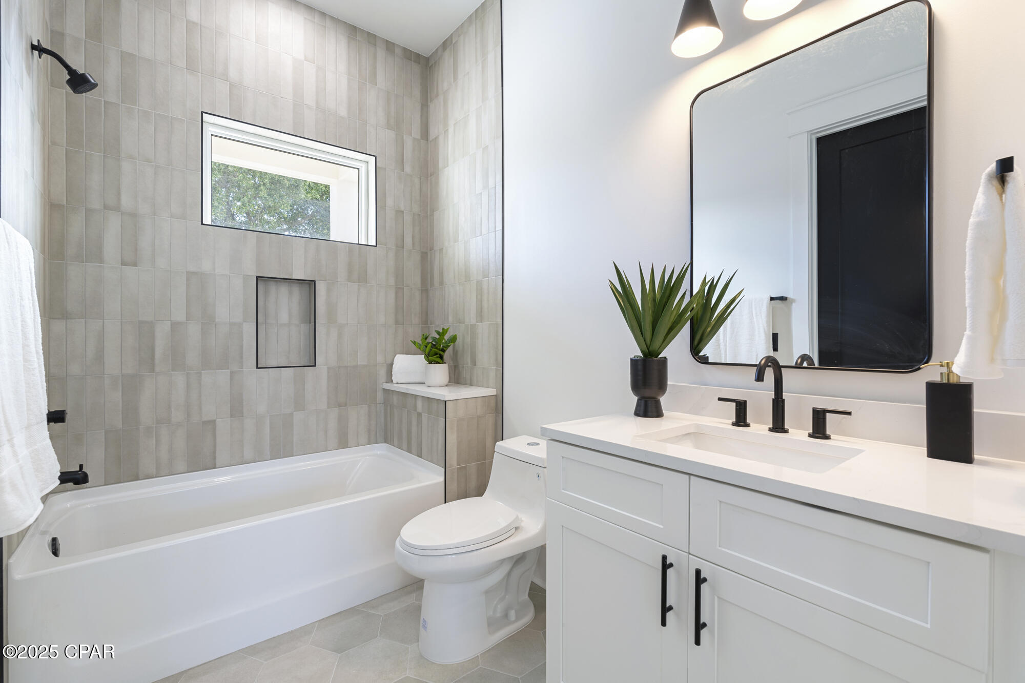 Image 33 For 21403 Sunset Avenue