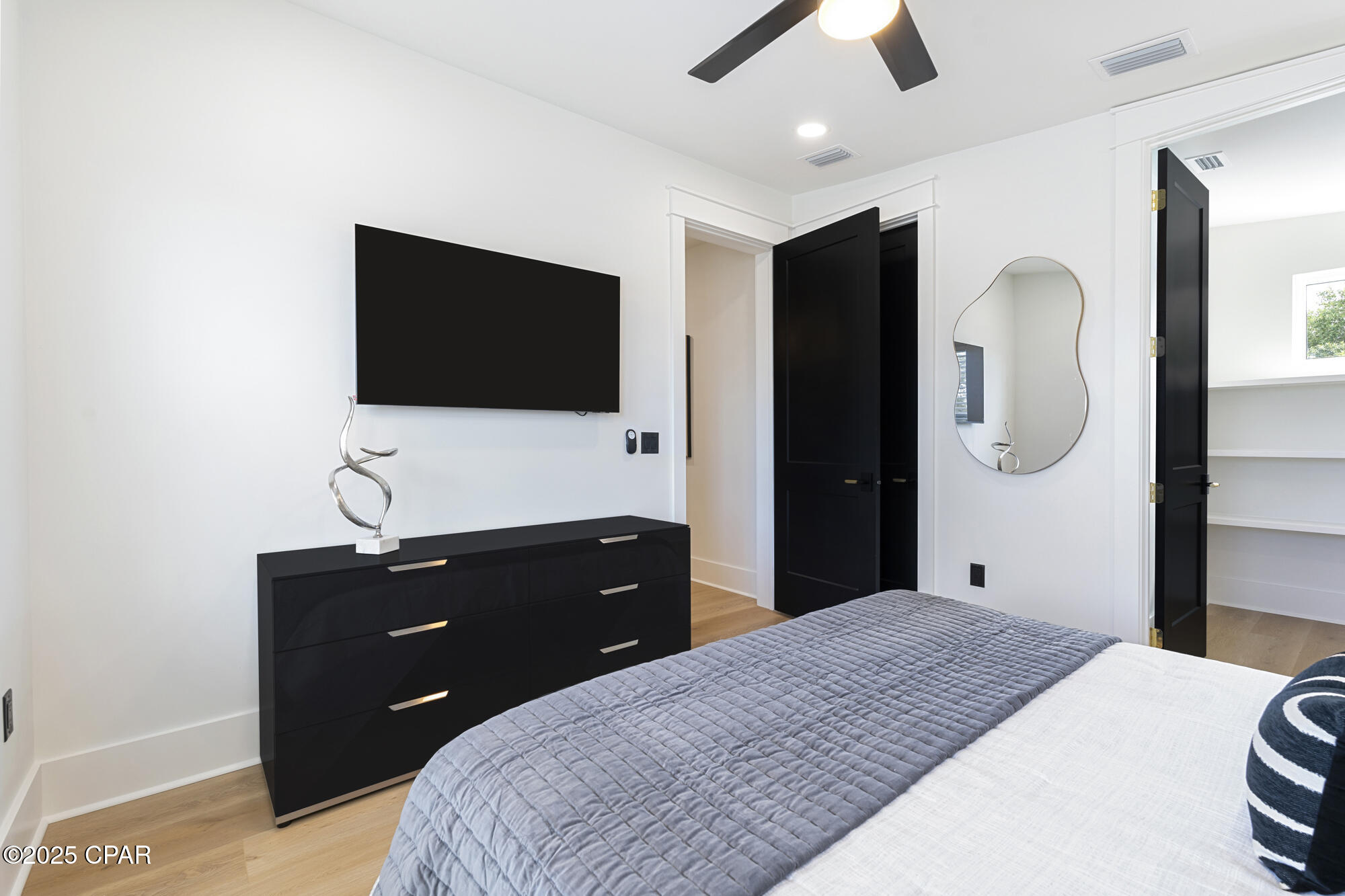 Image 39 For 21403 Sunset Avenue