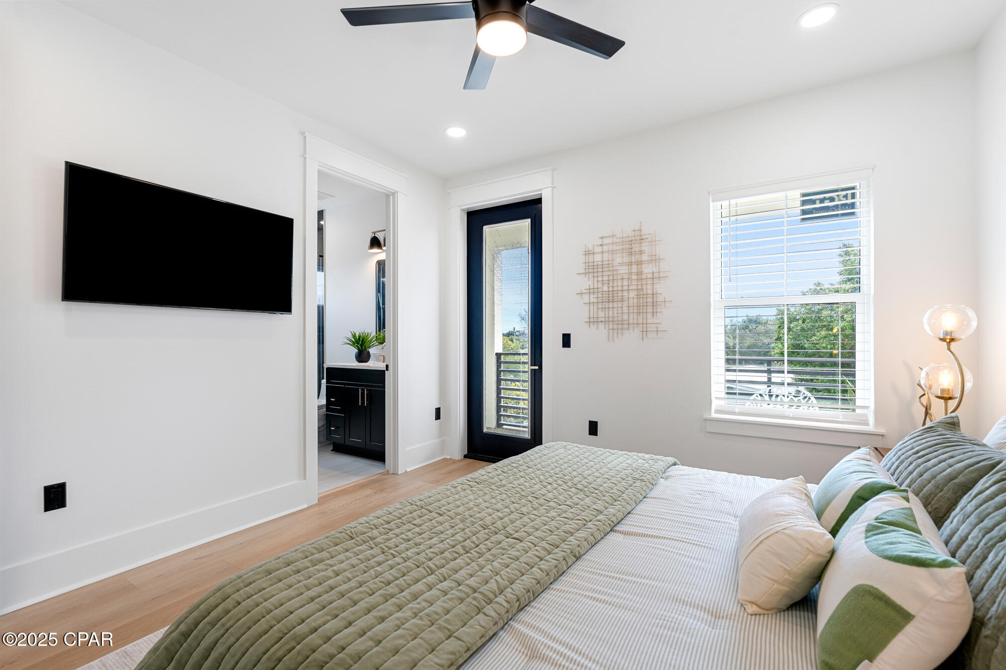 Image 43 For 21403 Sunset Avenue