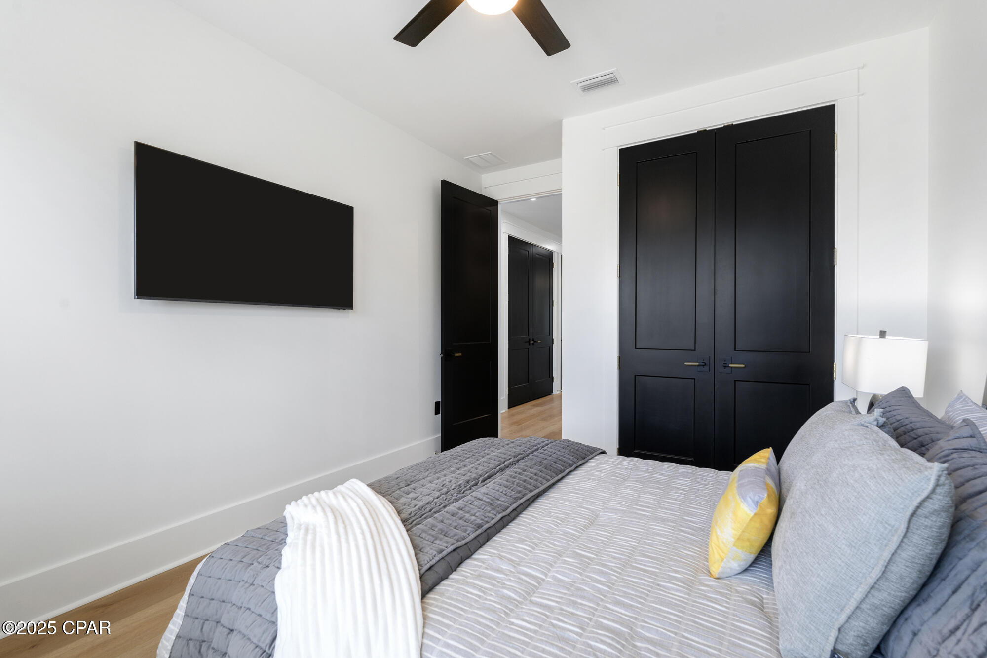 Image 53 For 21403 Sunset Avenue