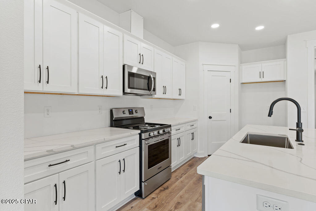 Image 16 For 3070 Lucky Farm Lane