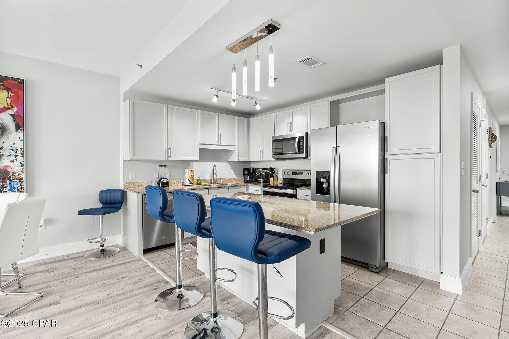 Image 10 For 9860 Thomas Drive 420