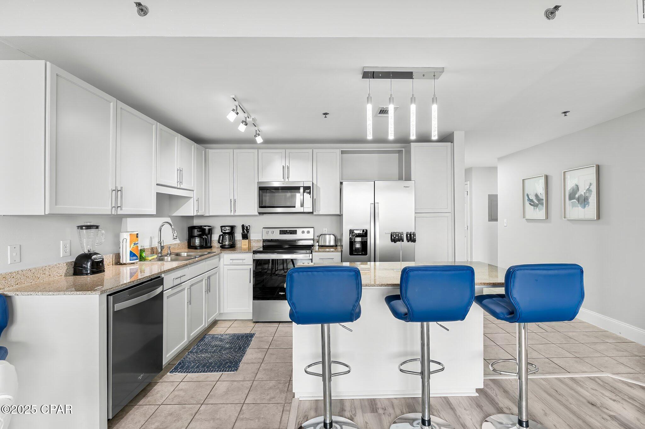 Image 12 For 9860 Thomas Drive 420