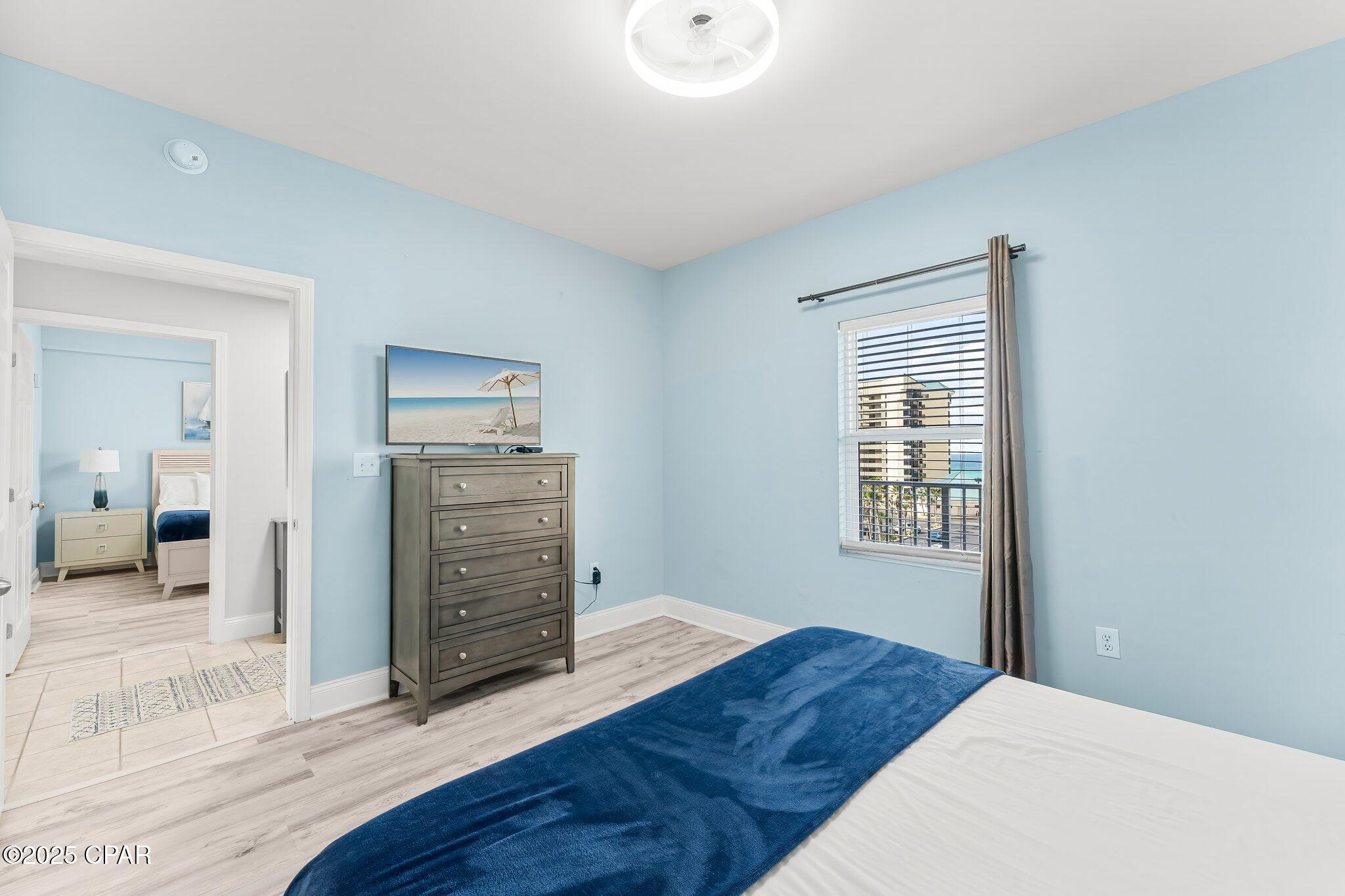 Image 5 For 9860 Thomas Drive 420